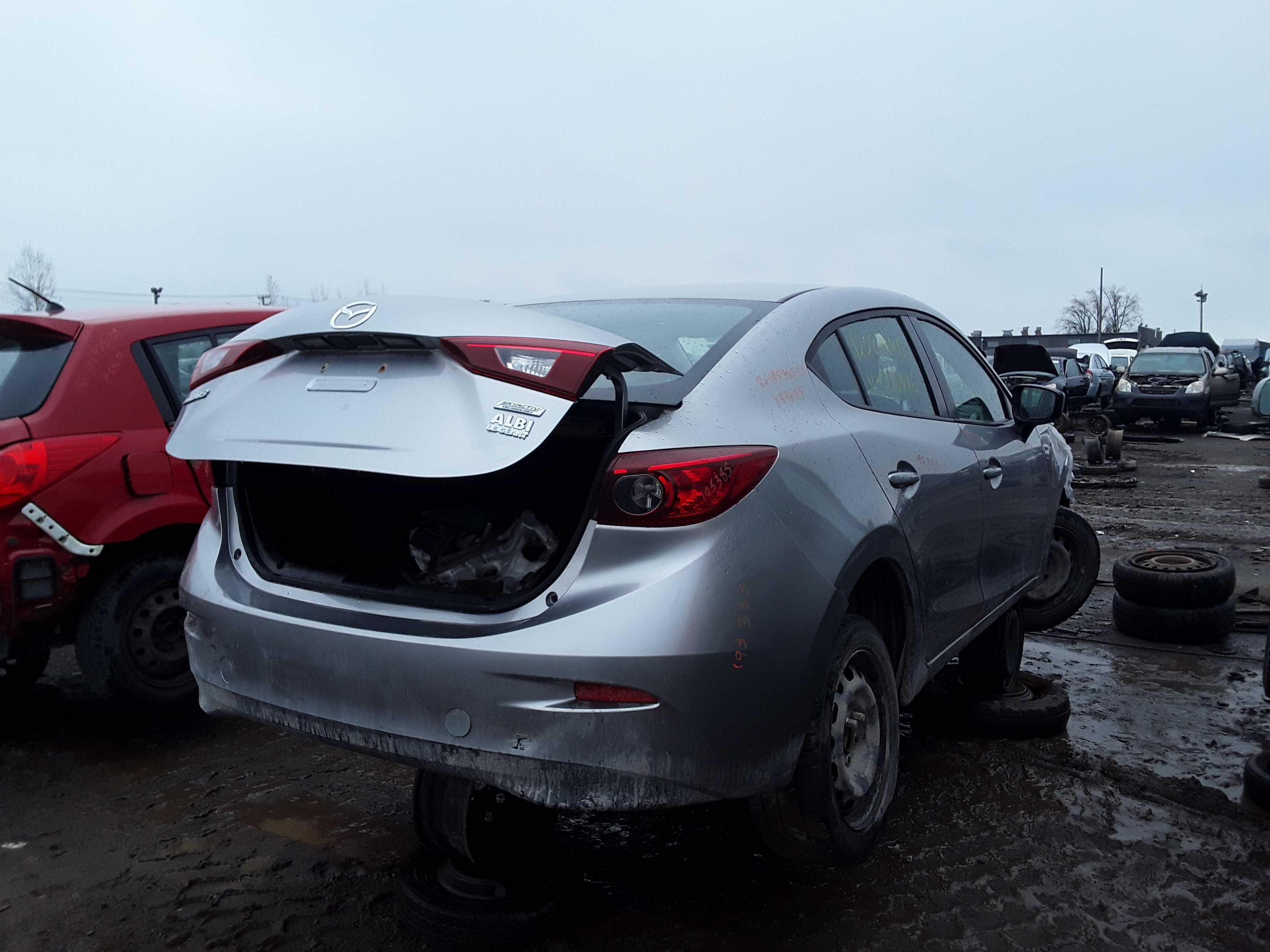 MAZDA MAZDA3 2014
