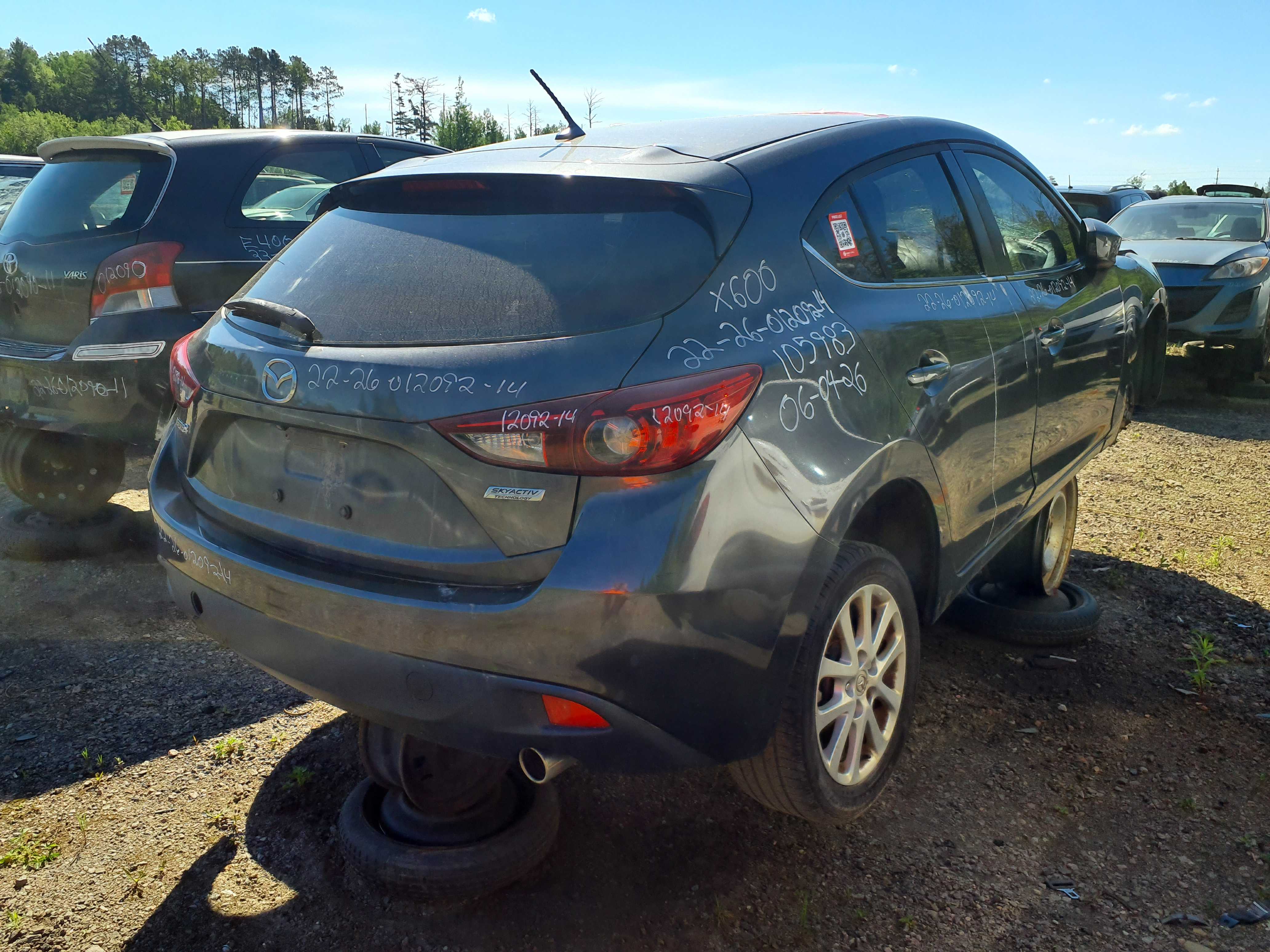 MAZDA MAZDA3 2014