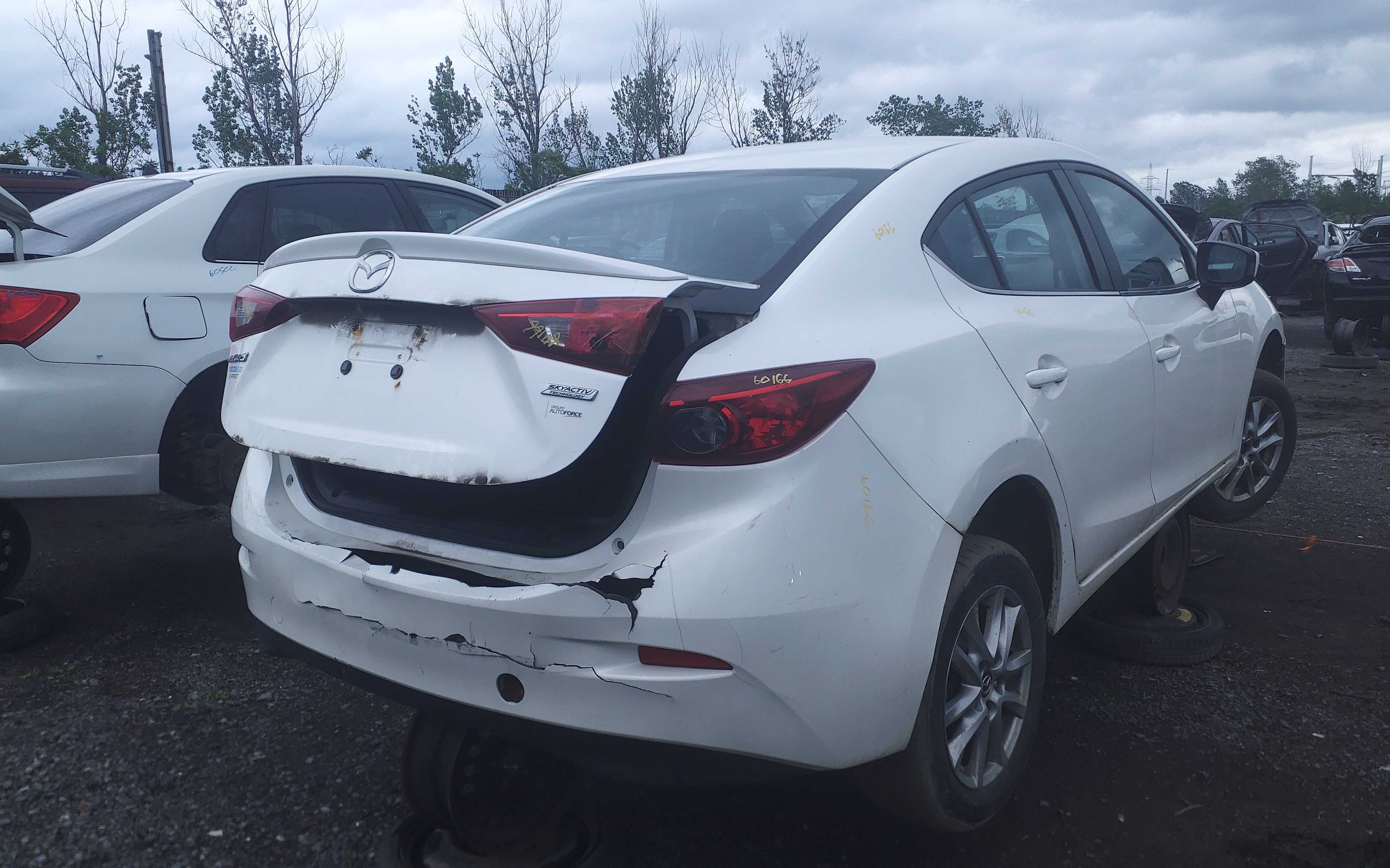 MAZDA MAZDA3 2014