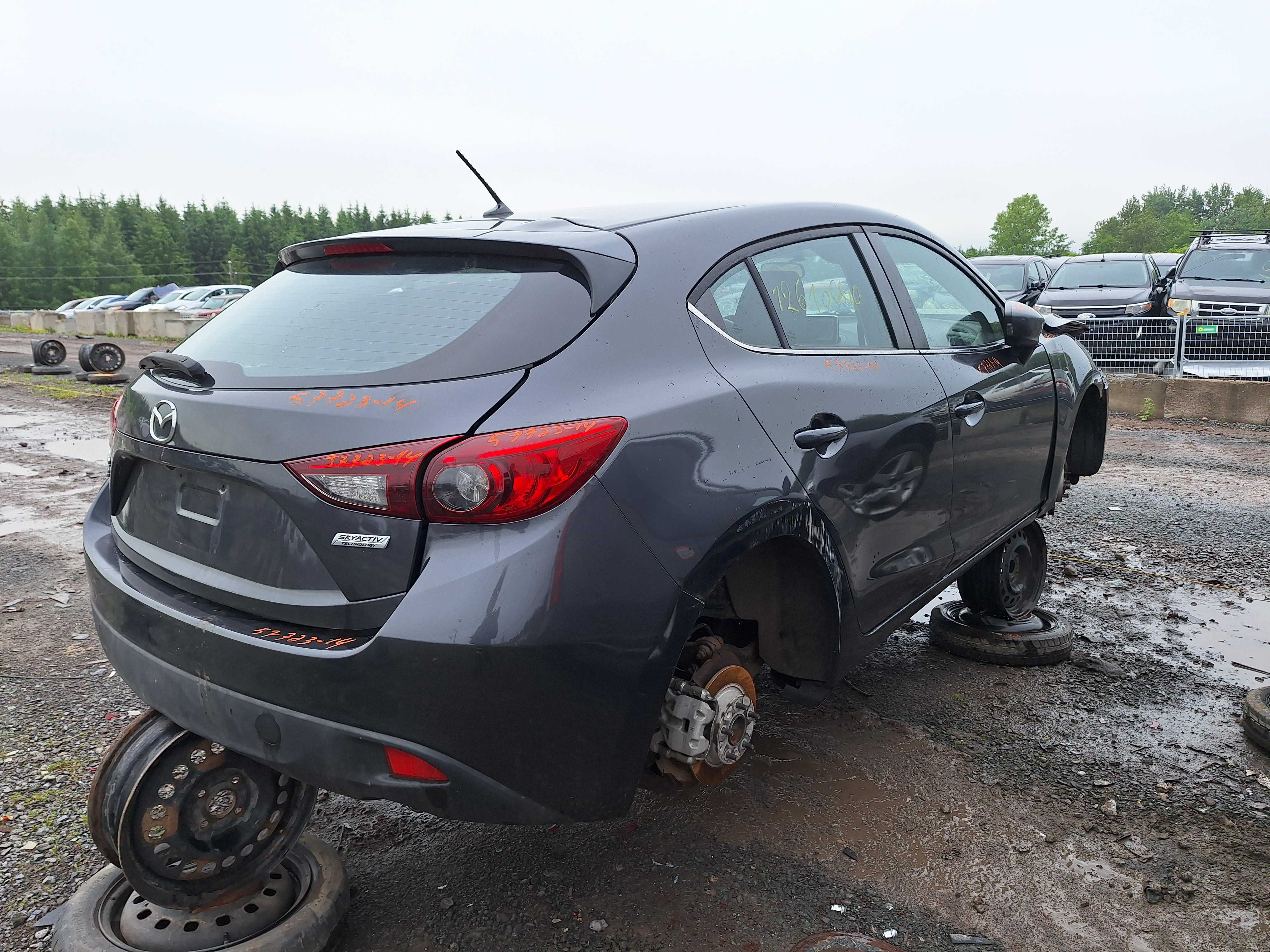 MAZDA MAZDA3 2014