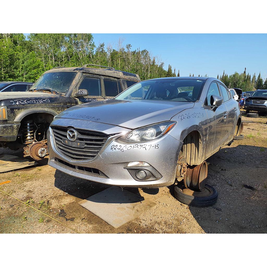 MAZDA MAZDA3 2015
