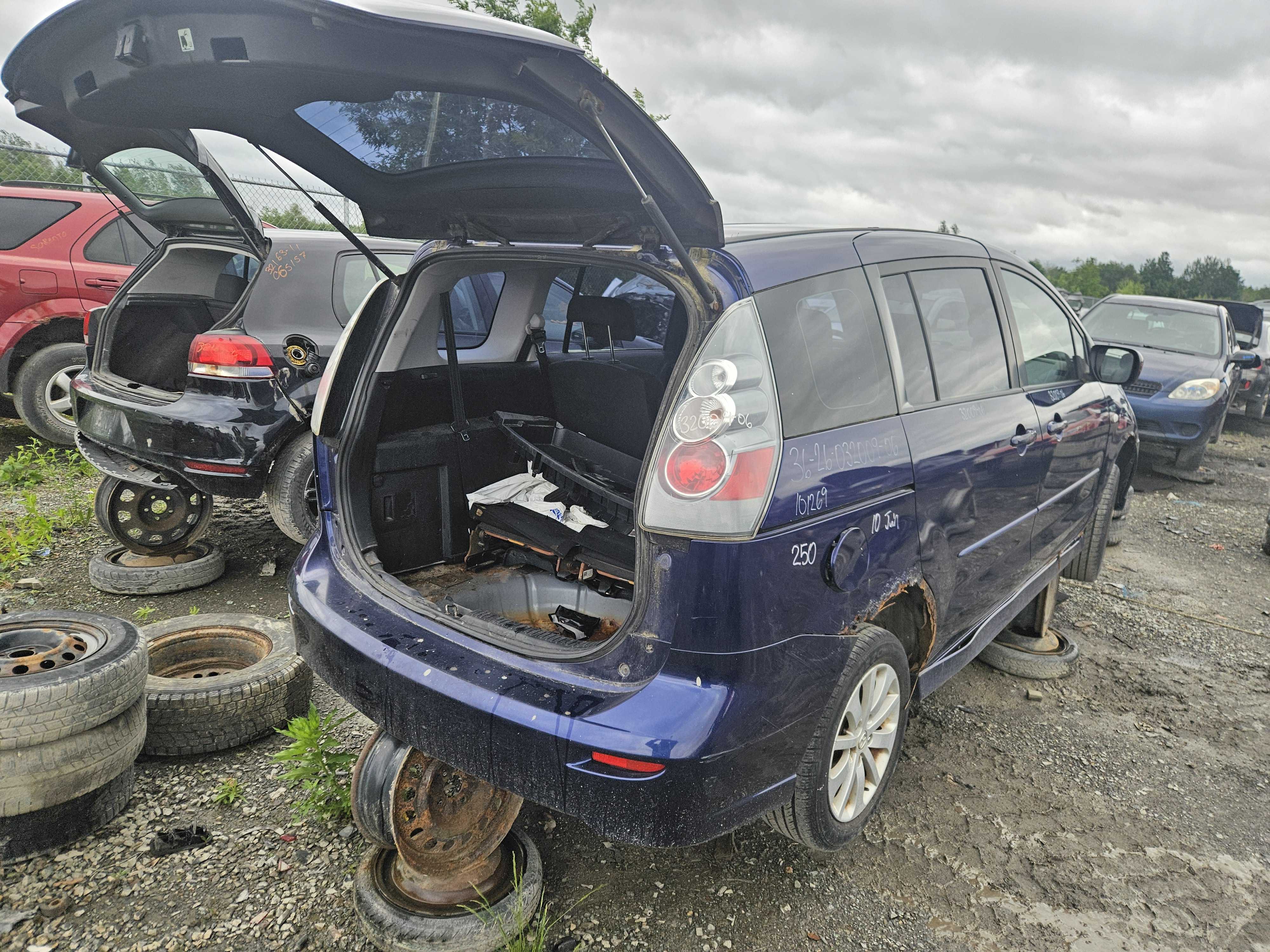 MAZDA MAZDA5 2006