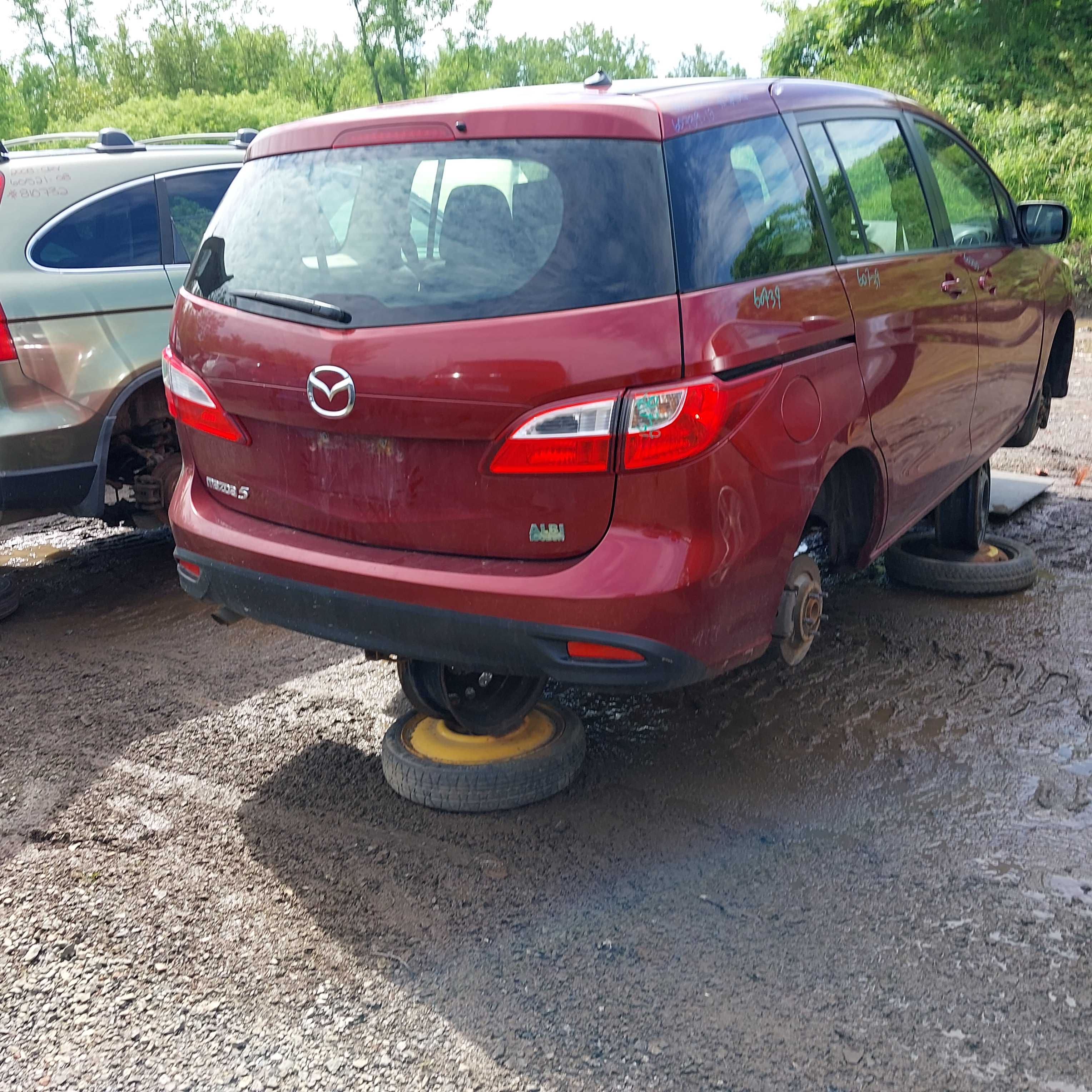 MAZDA MAZDA5 2012