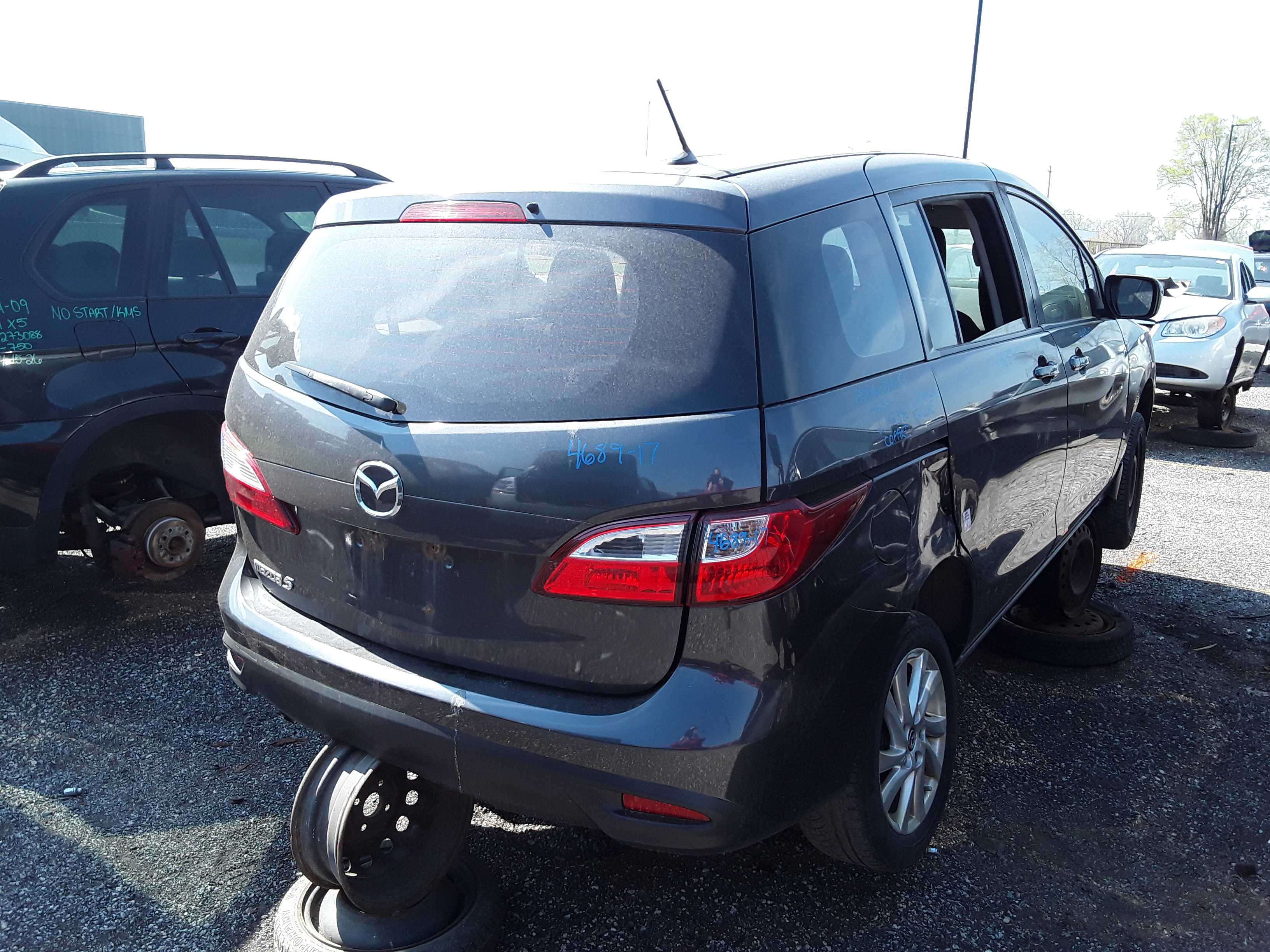 MAZDA MAZDA5 2017