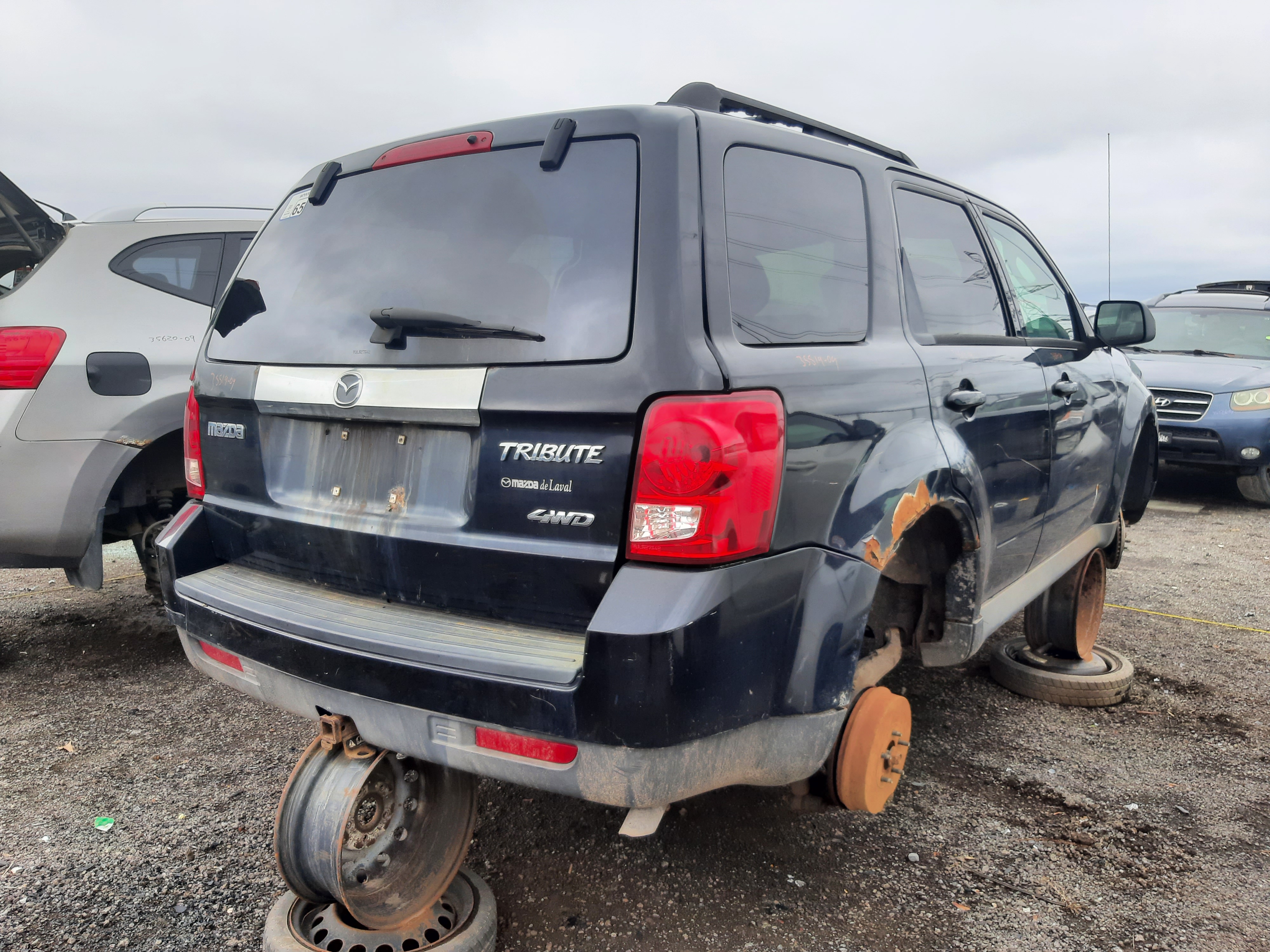 MAZDA TRIBUTE 2009