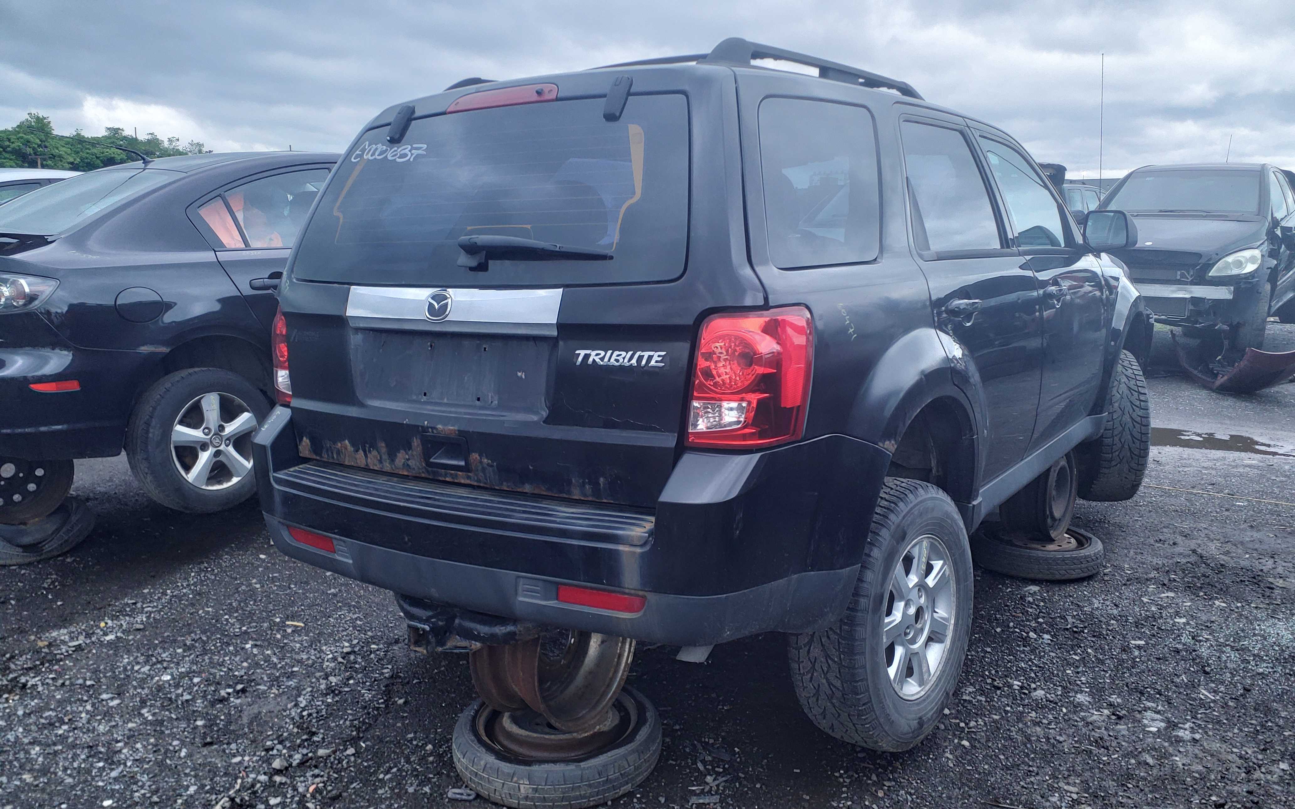 MAZDA TRIBUTE 2010
