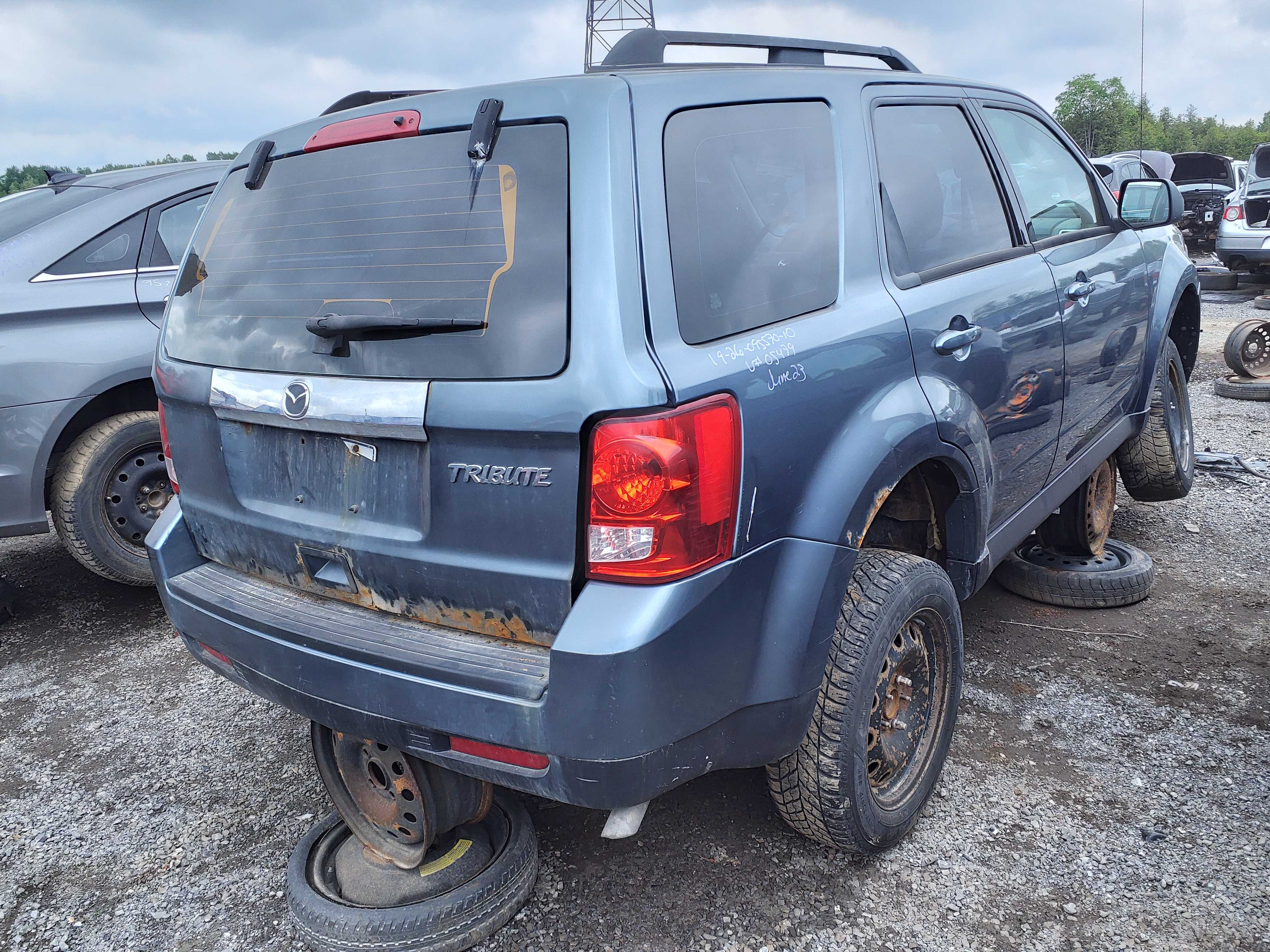 MAZDA TRIBUTE 2010