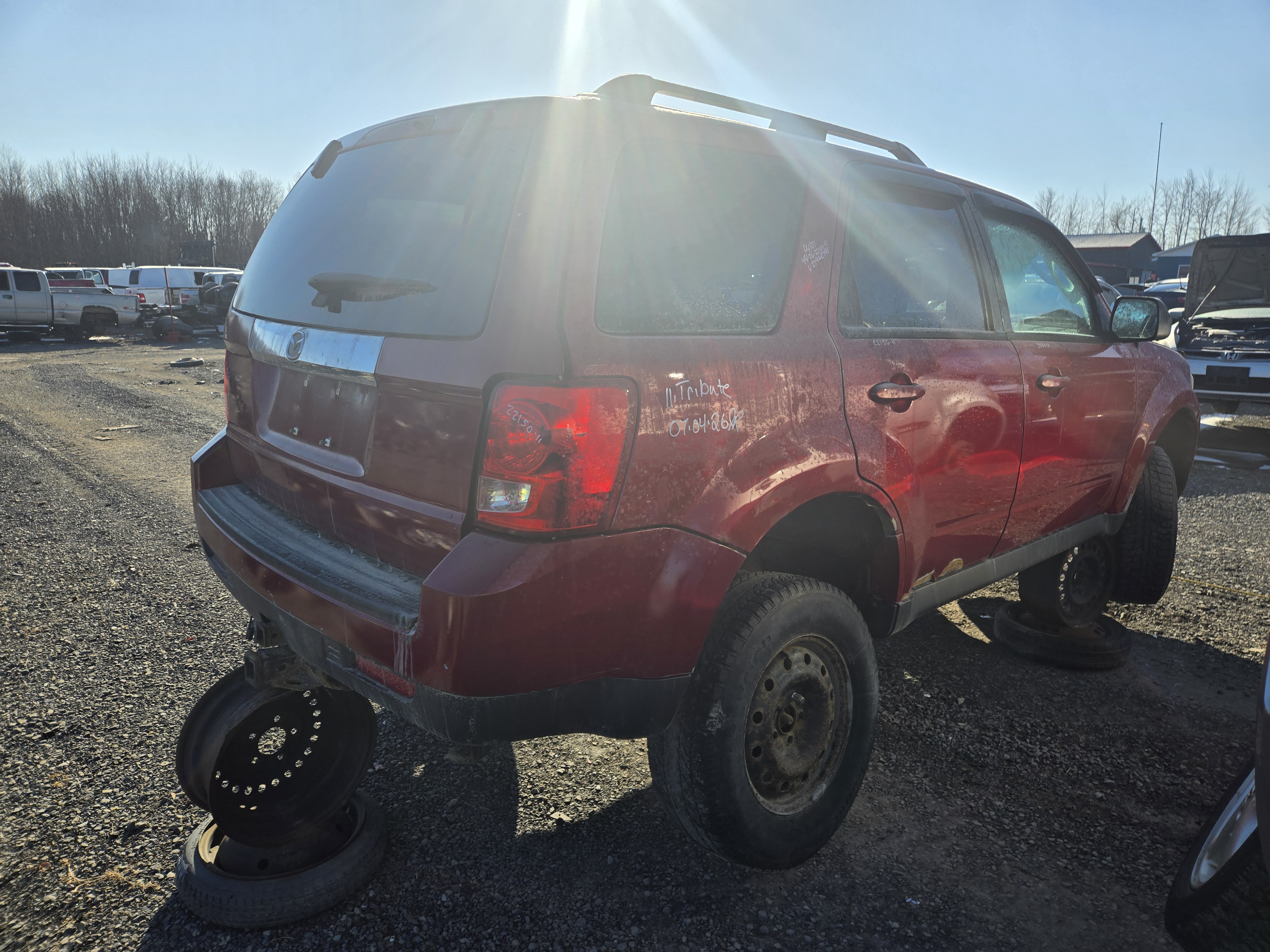 MAZDA TRIBUTE 2011