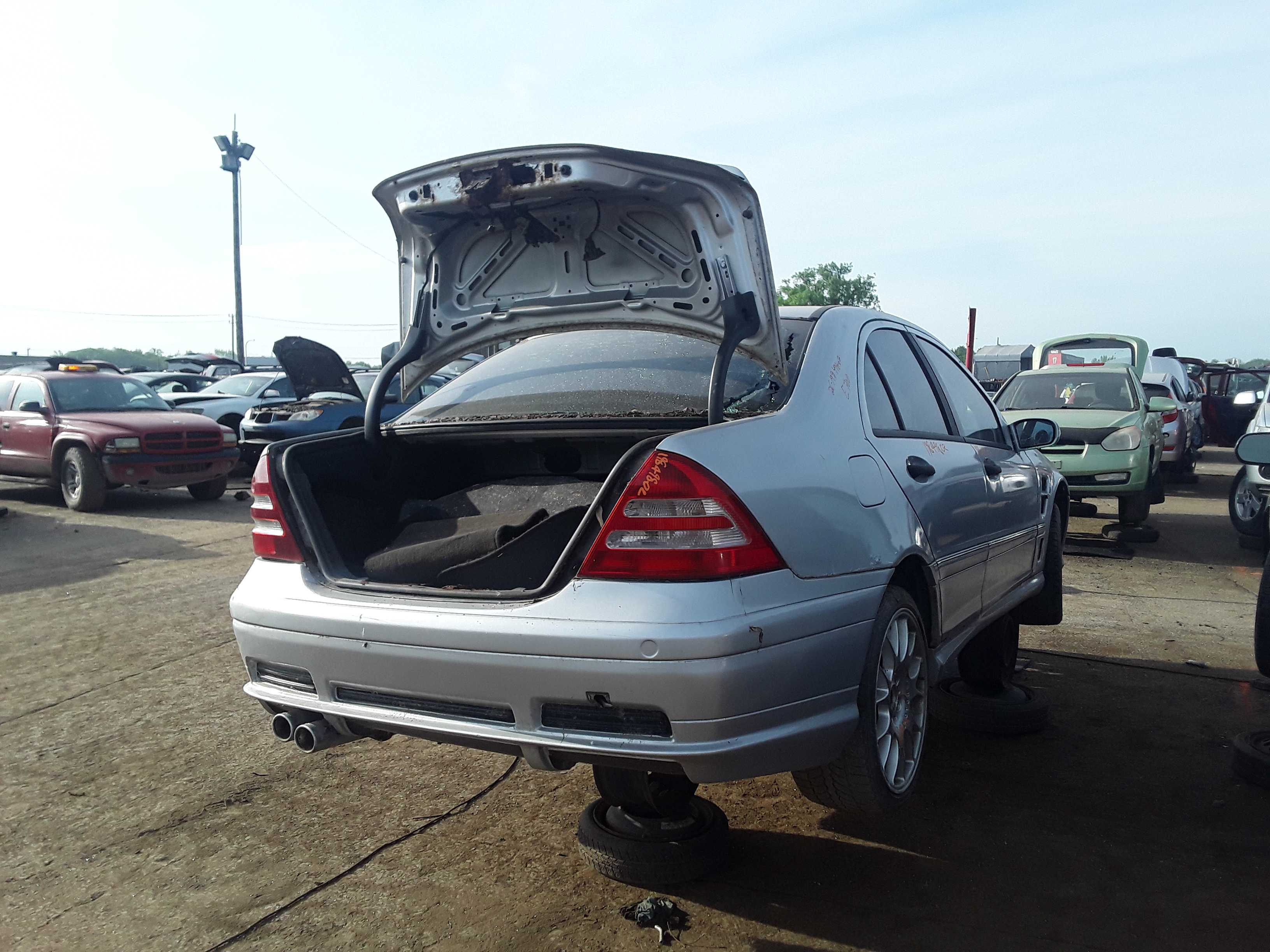 MERCEDES-BENZ C-CLASS 2002