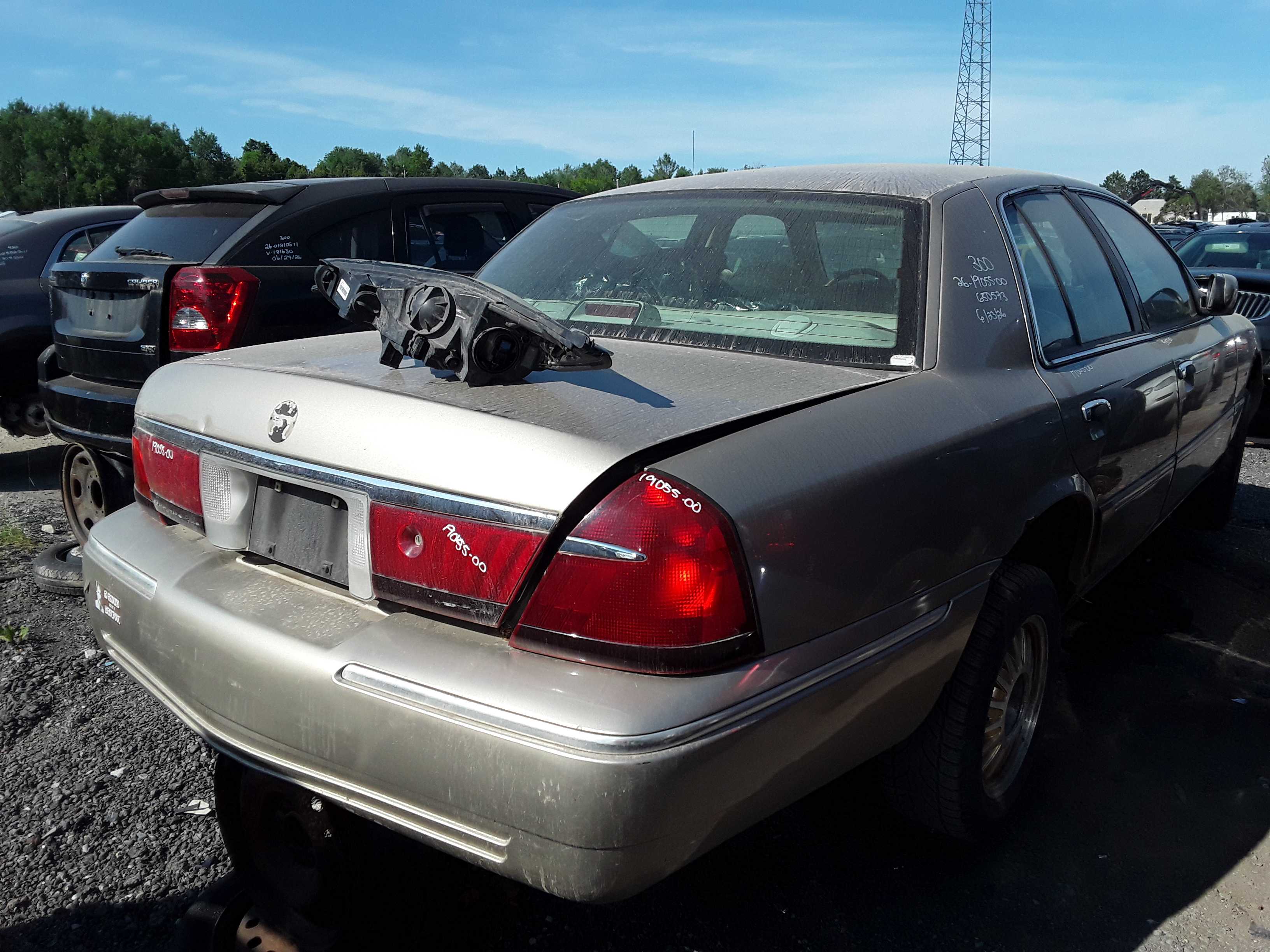 MERCURY GRAND MARQUIS 2000
