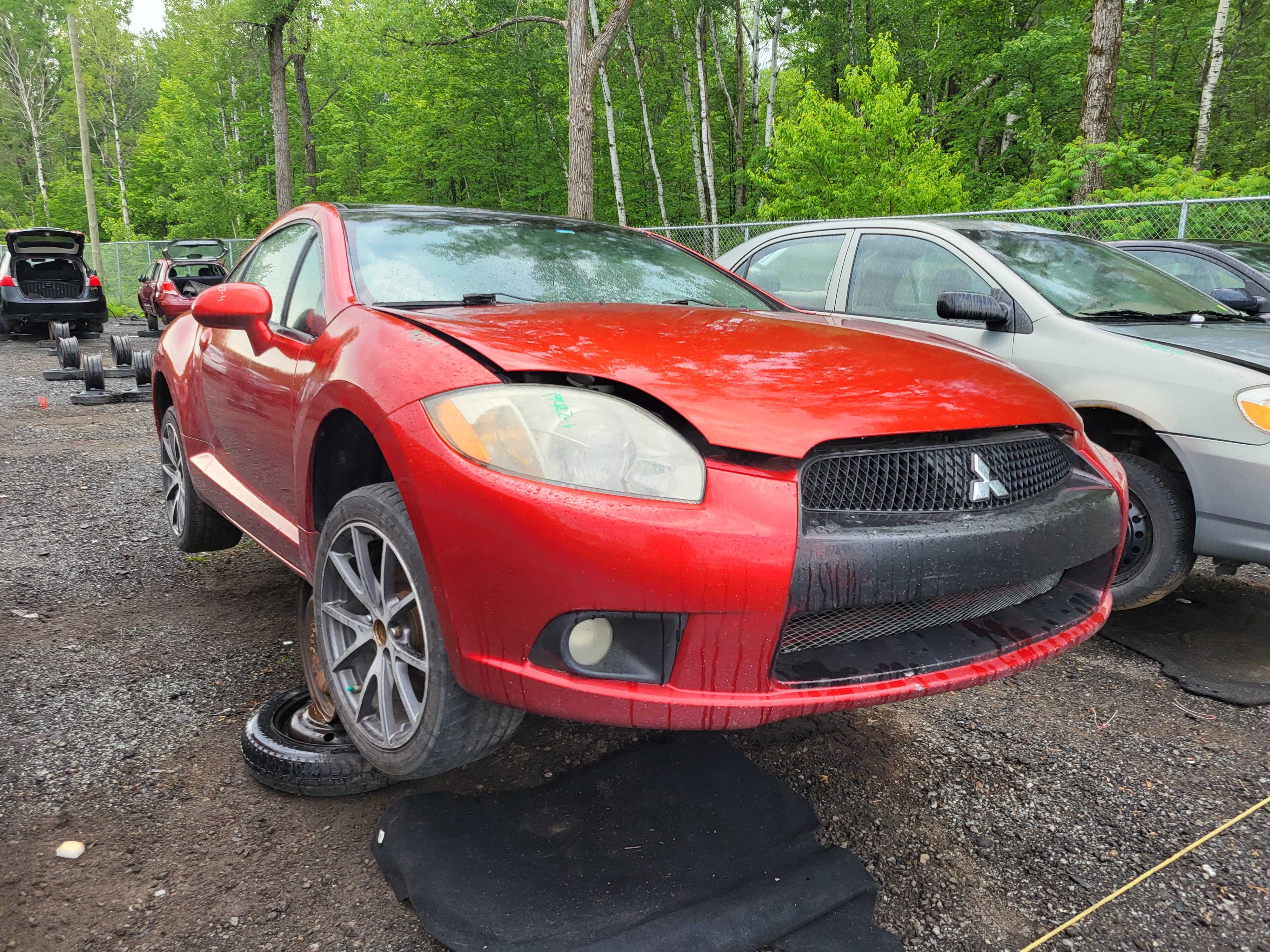 MITSUBISHI ECLIPSE 2011