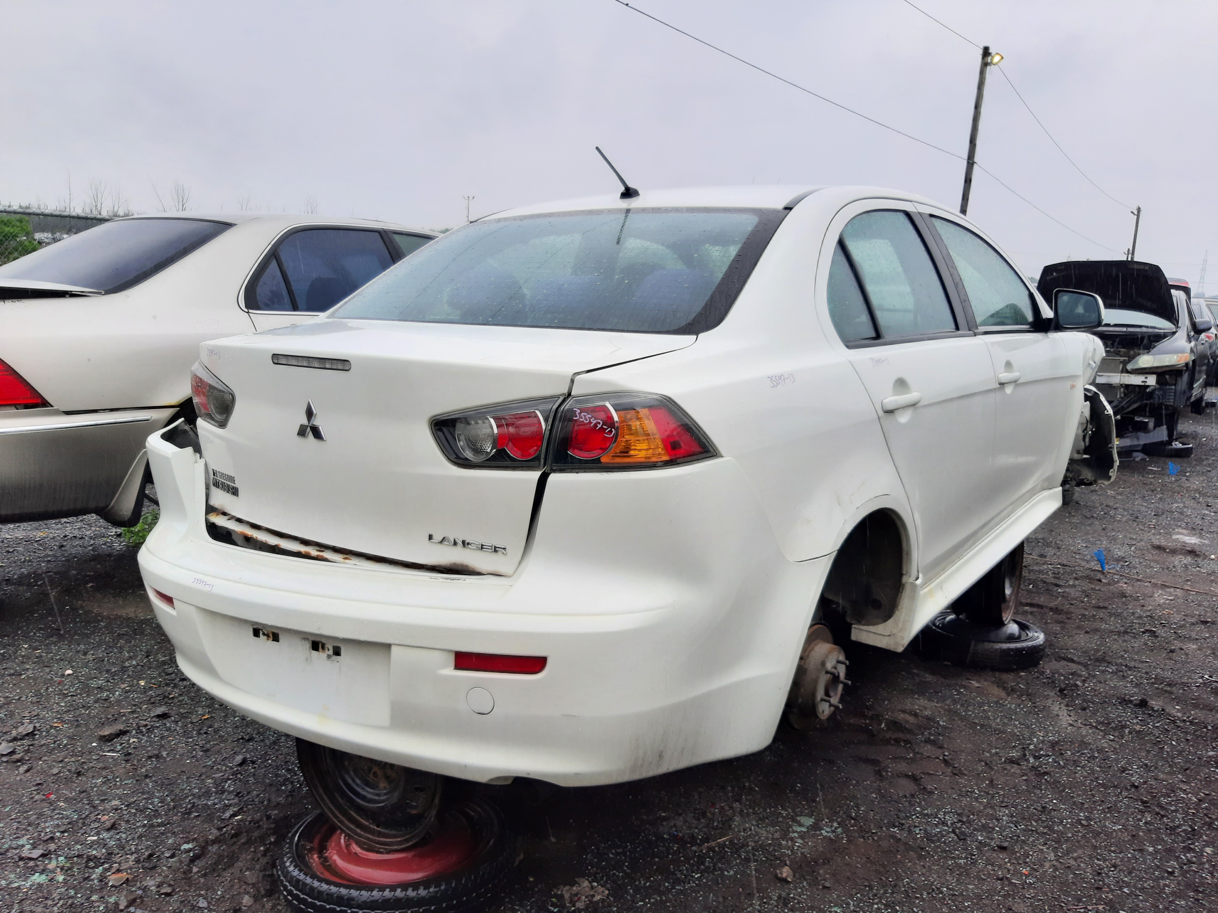 MITSUBISHI LANCER 2013