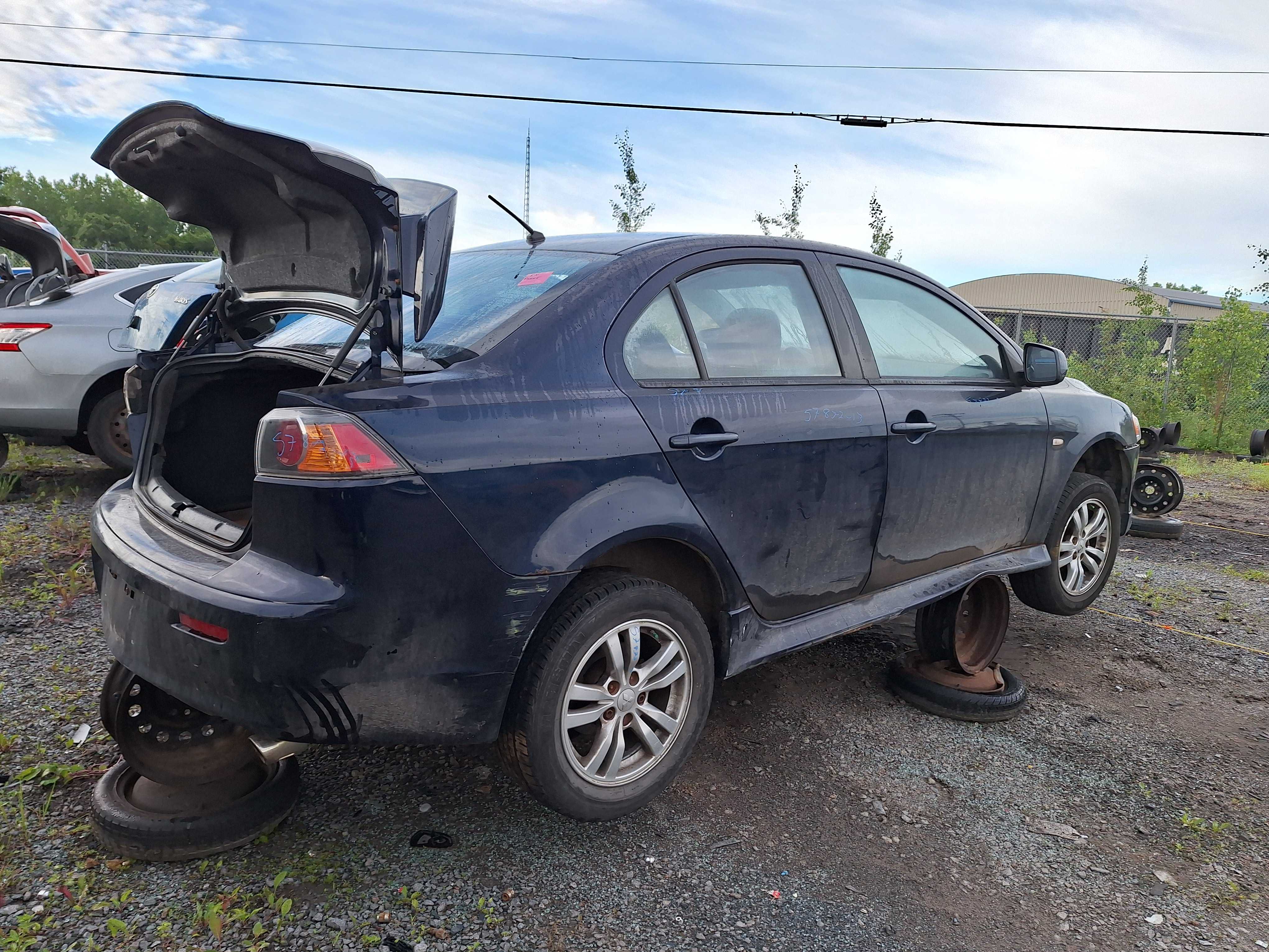 MITSUBISHI LANCER 2013