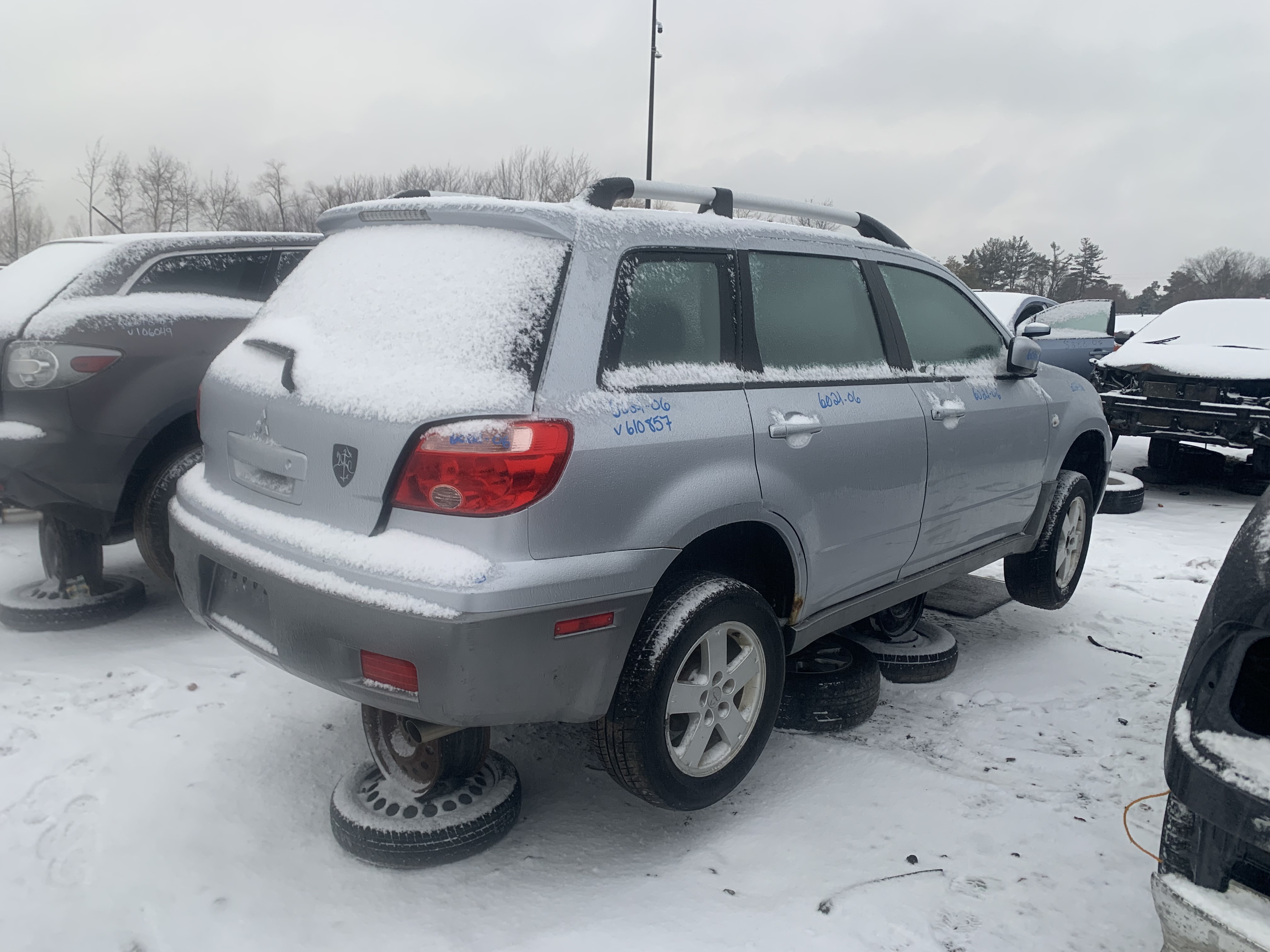 MITSUBISHI OUTLANDER 2006