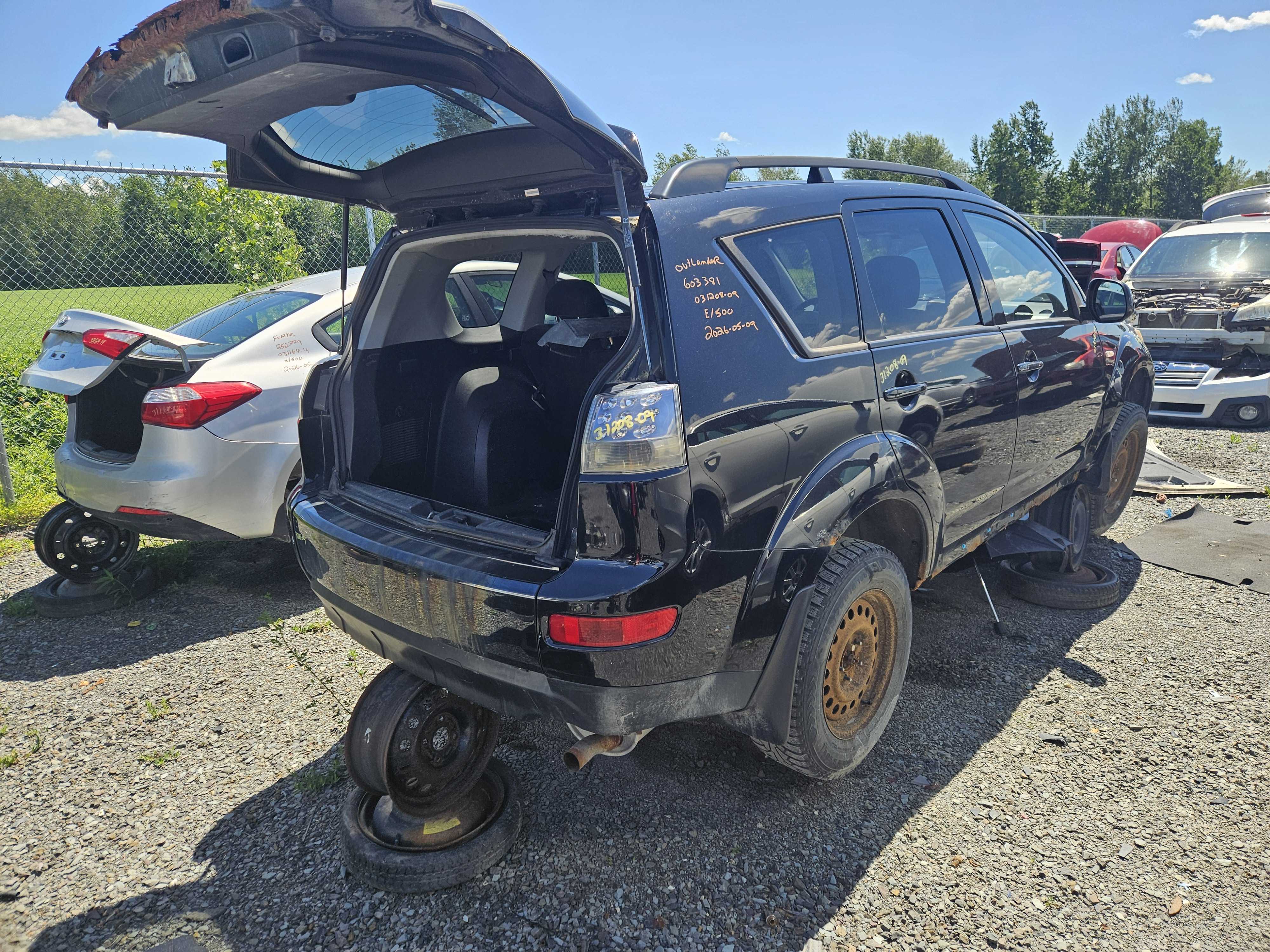 MITSUBISHI OUTLANDER 2009