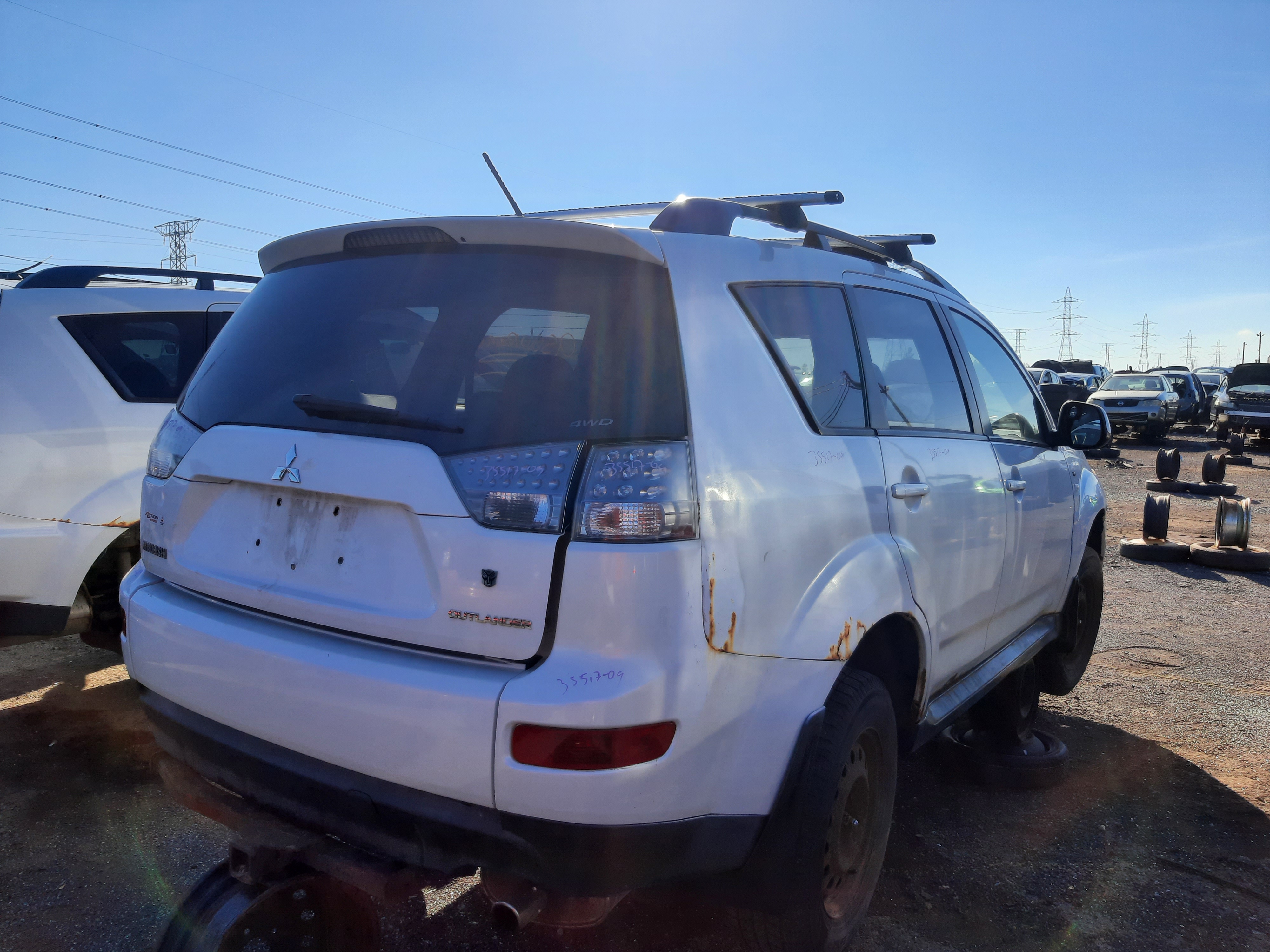 MITSUBISHI OUTLANDER 2009