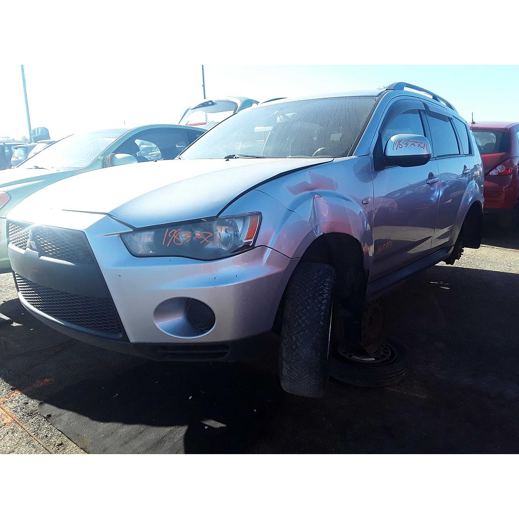 MITSUBISHI OUTLANDER 2011