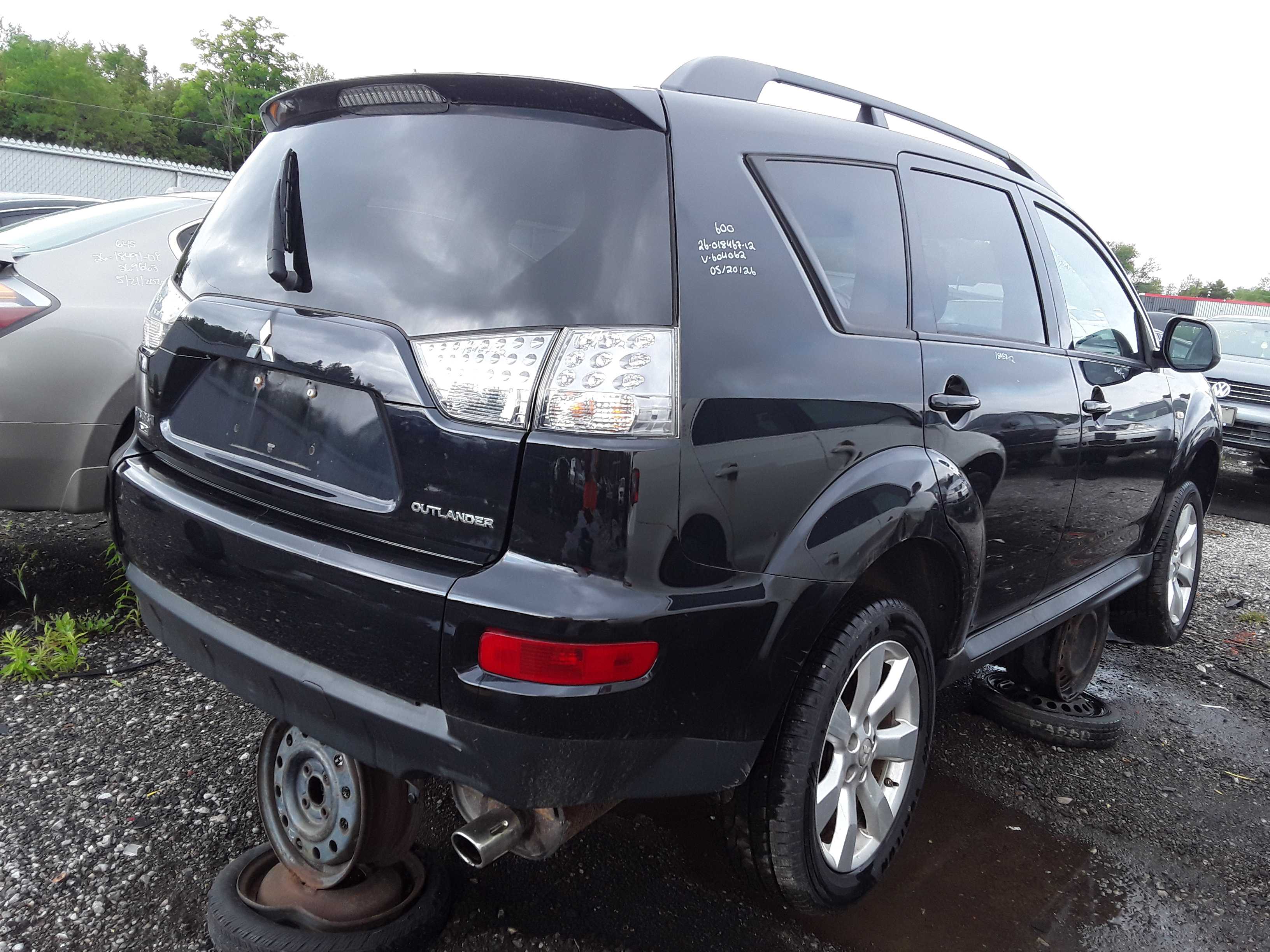 MITSUBISHI OUTLANDER 2012