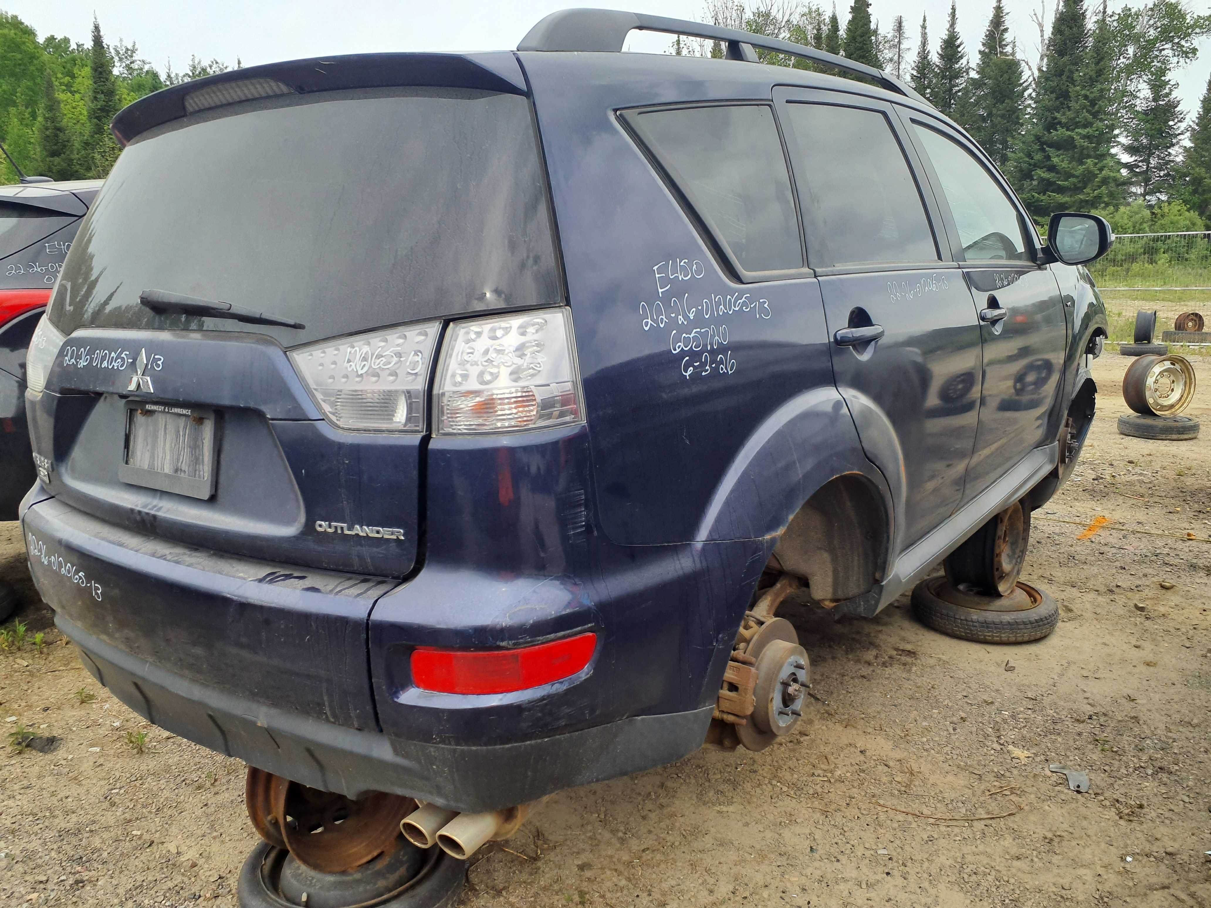 MITSUBISHI OUTLANDER 2013
