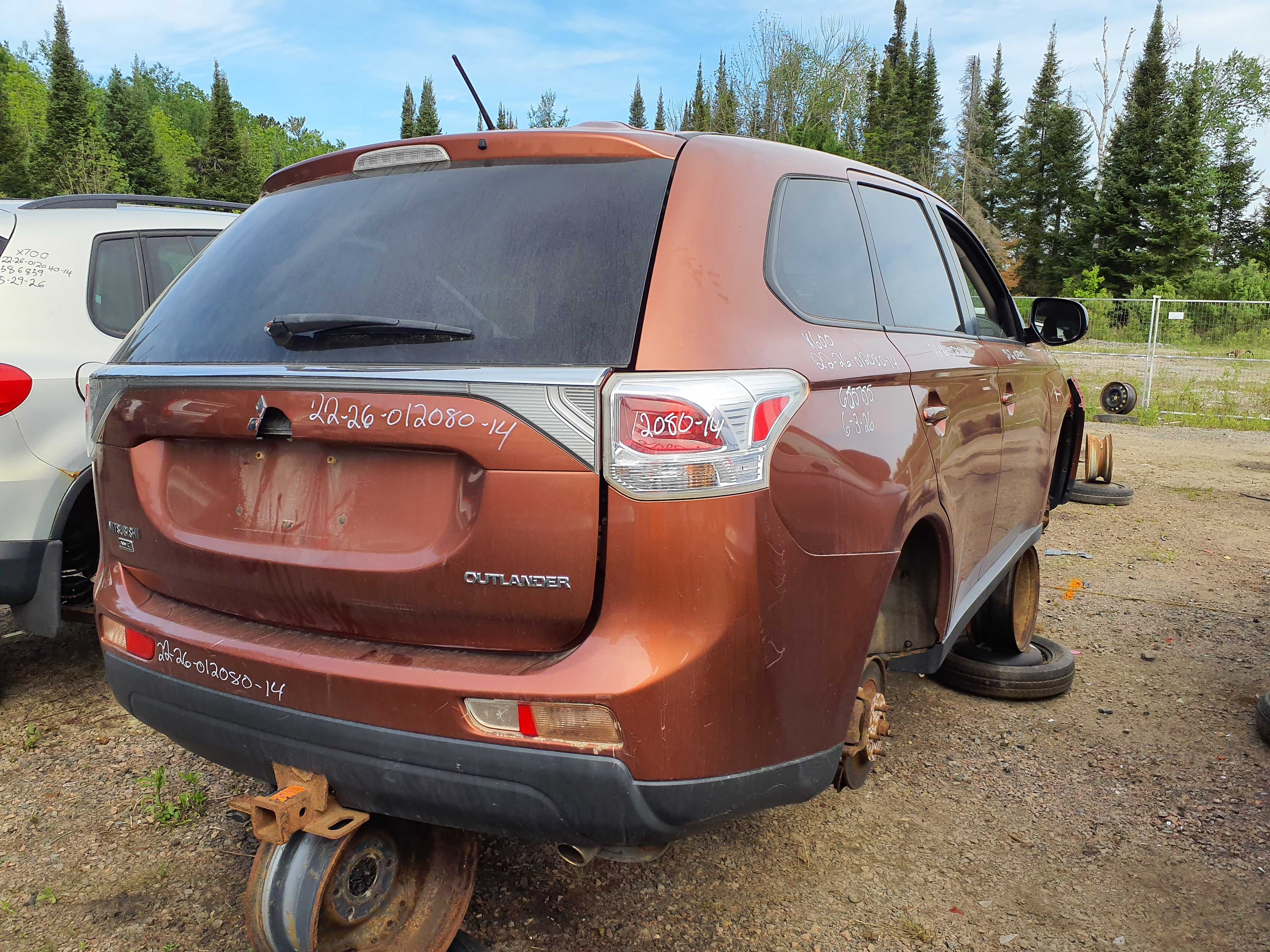 MITSUBISHI OUTLANDER 2014
