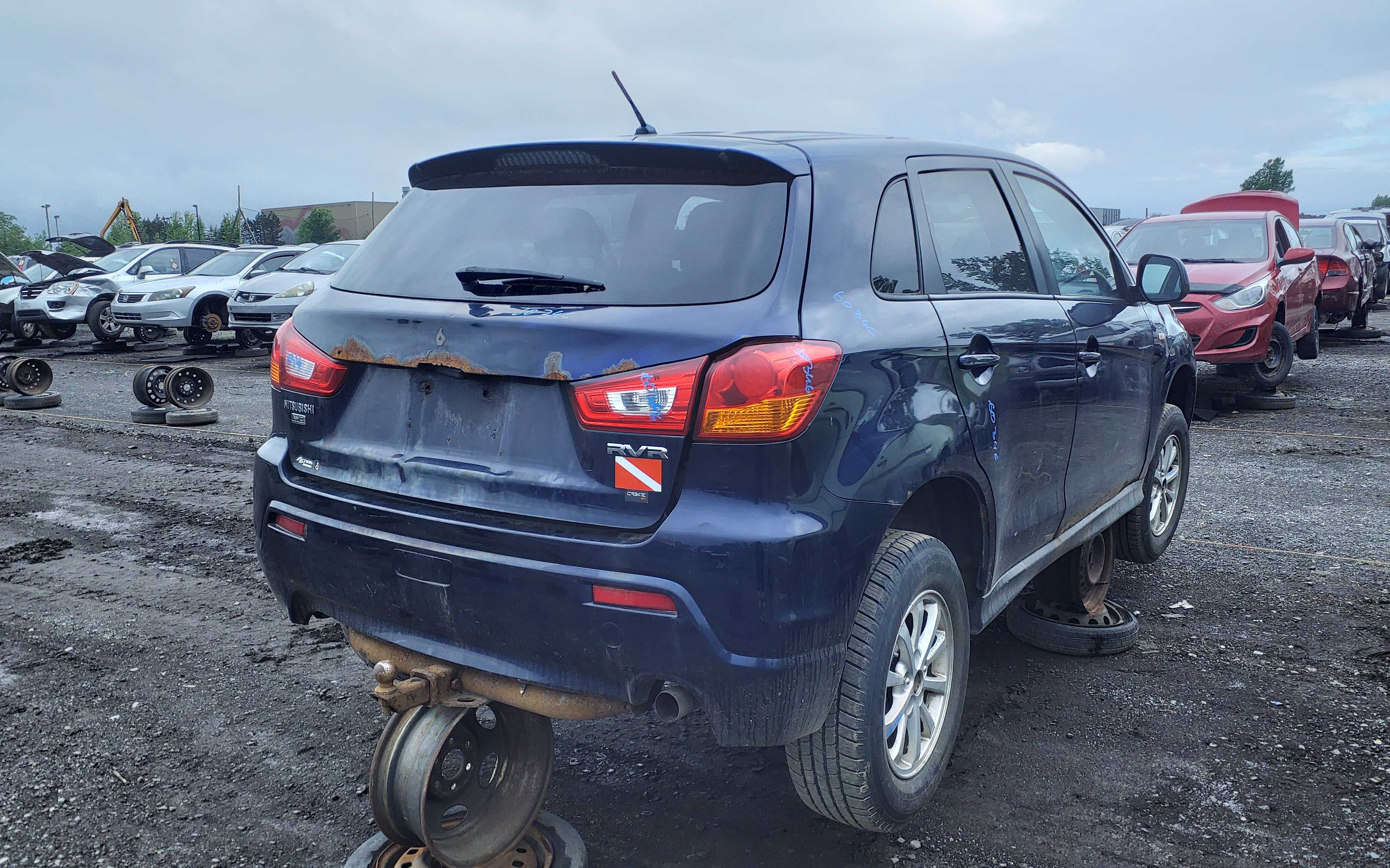 MITSUBISHI RVR 2011