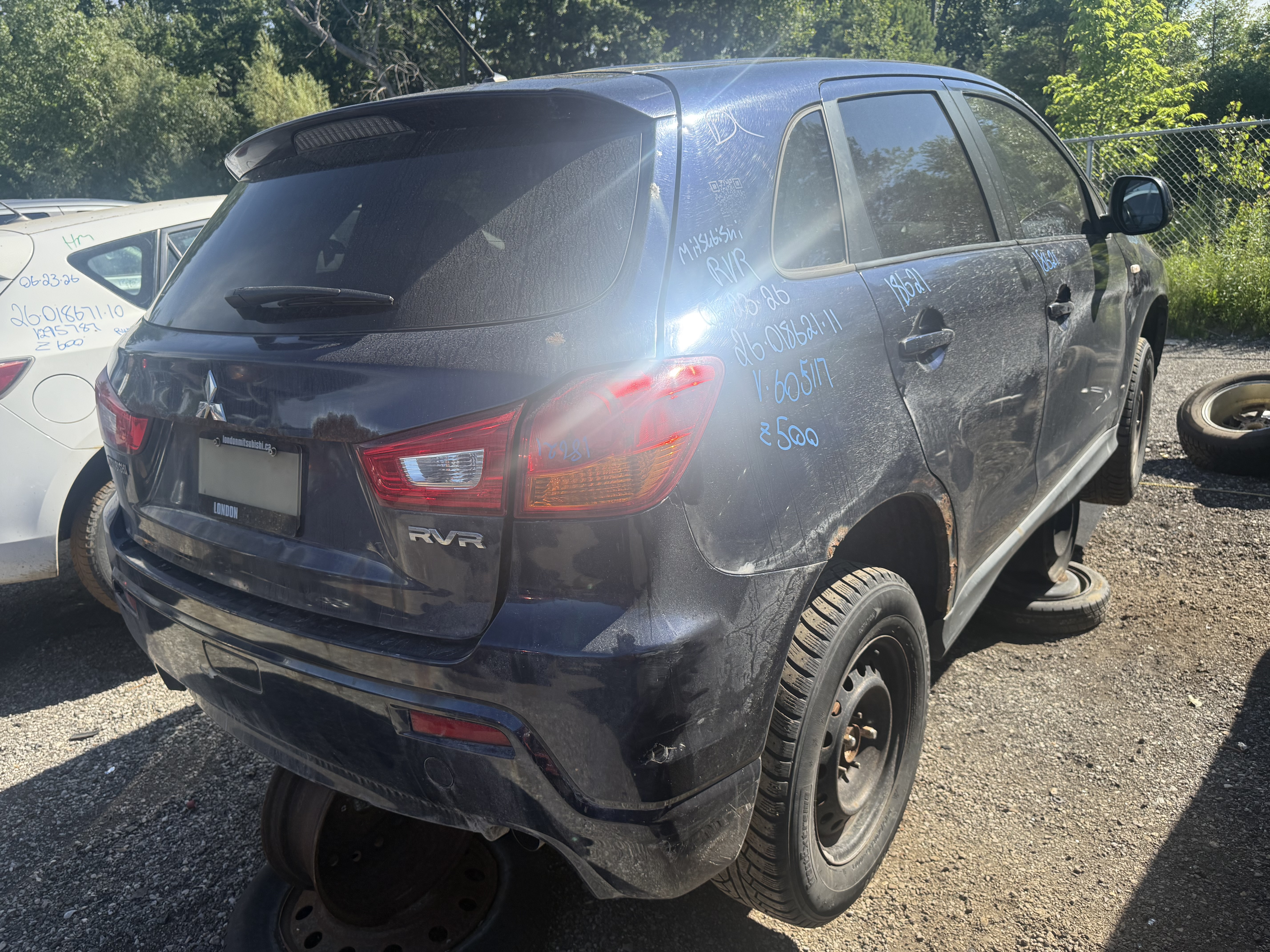 MITSUBISHI RVR 2011