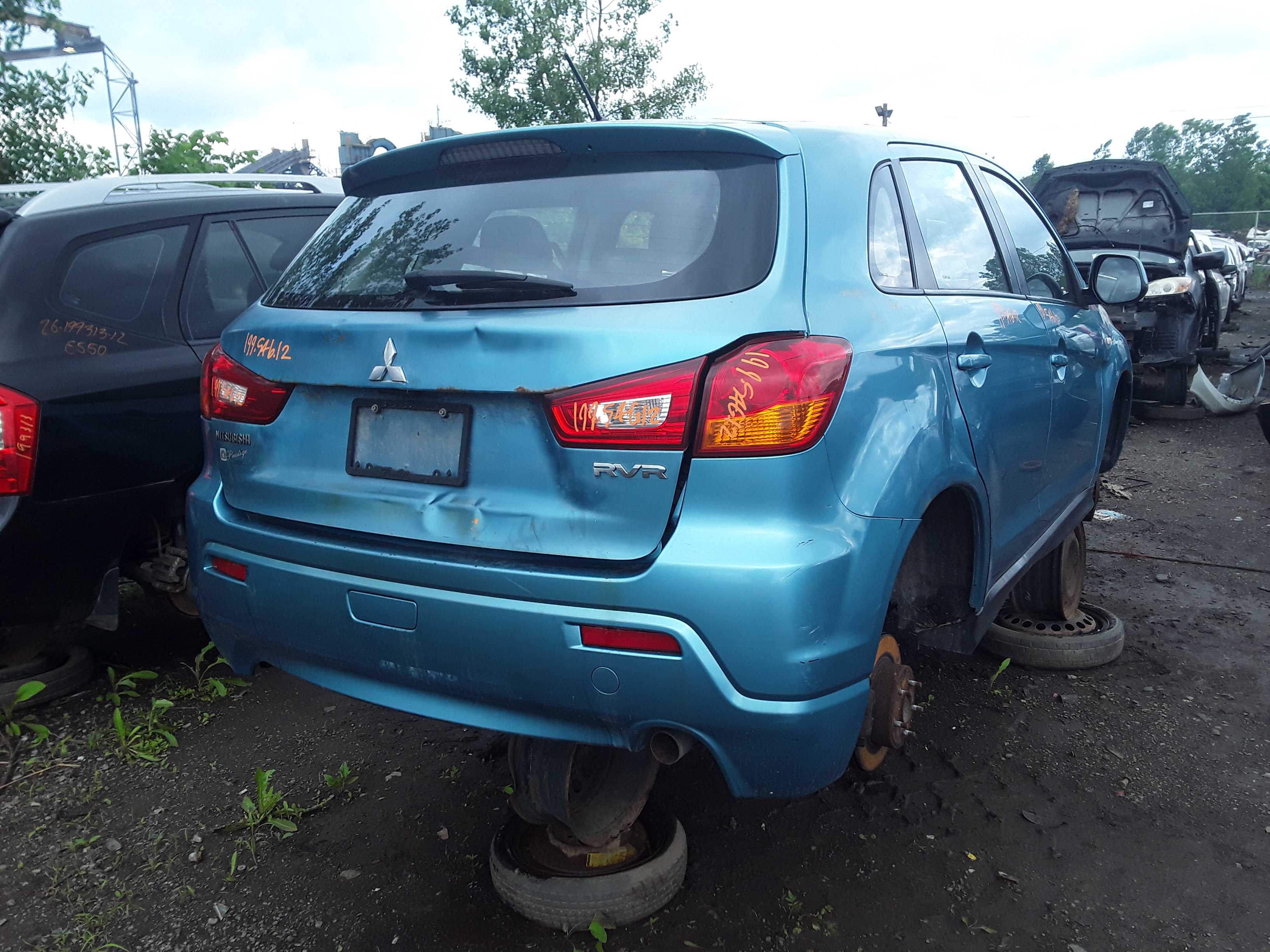 MITSUBISHI RVR 2012