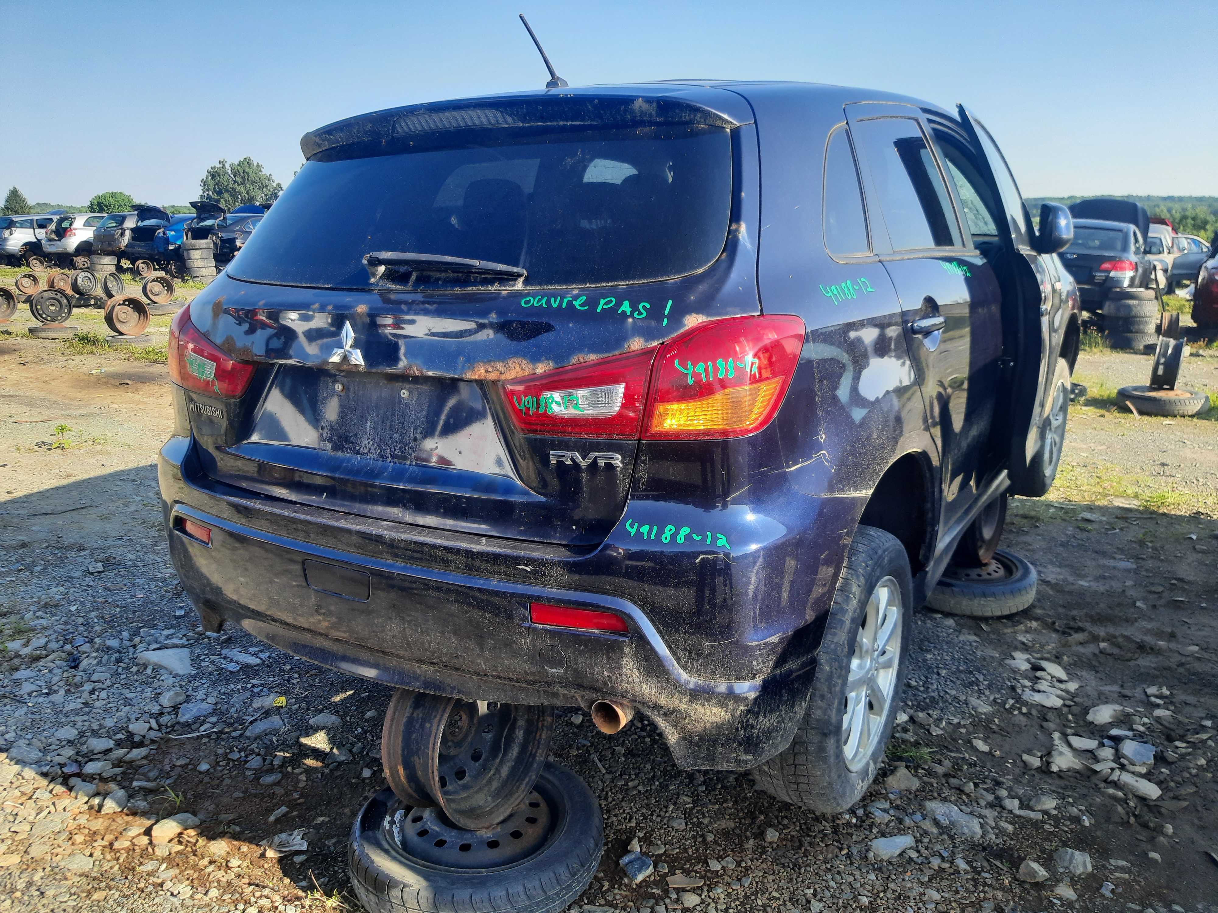 MITSUBISHI RVR 2012