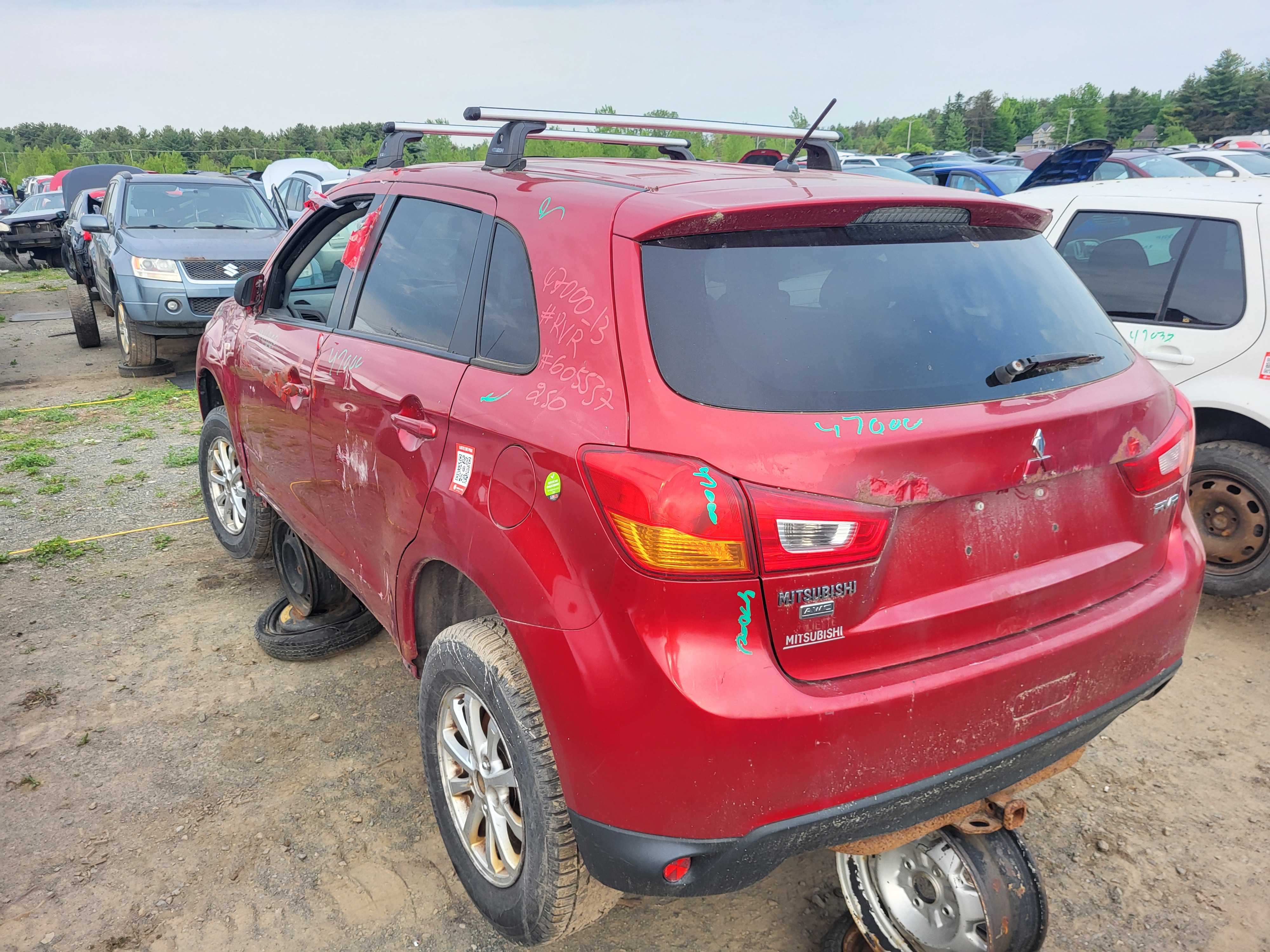MITSUBISHI RVR 2013