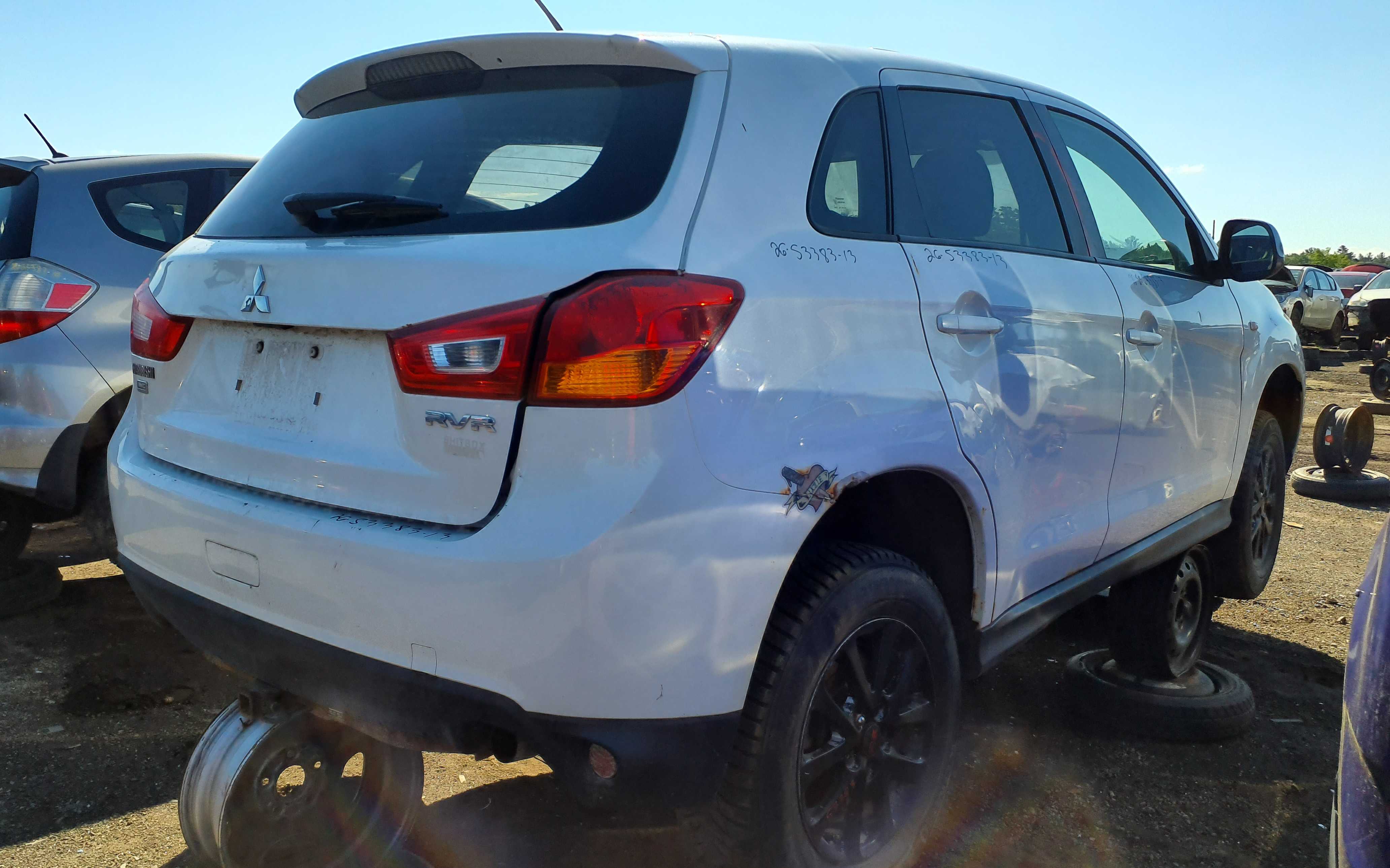 MITSUBISHI RVR 2013