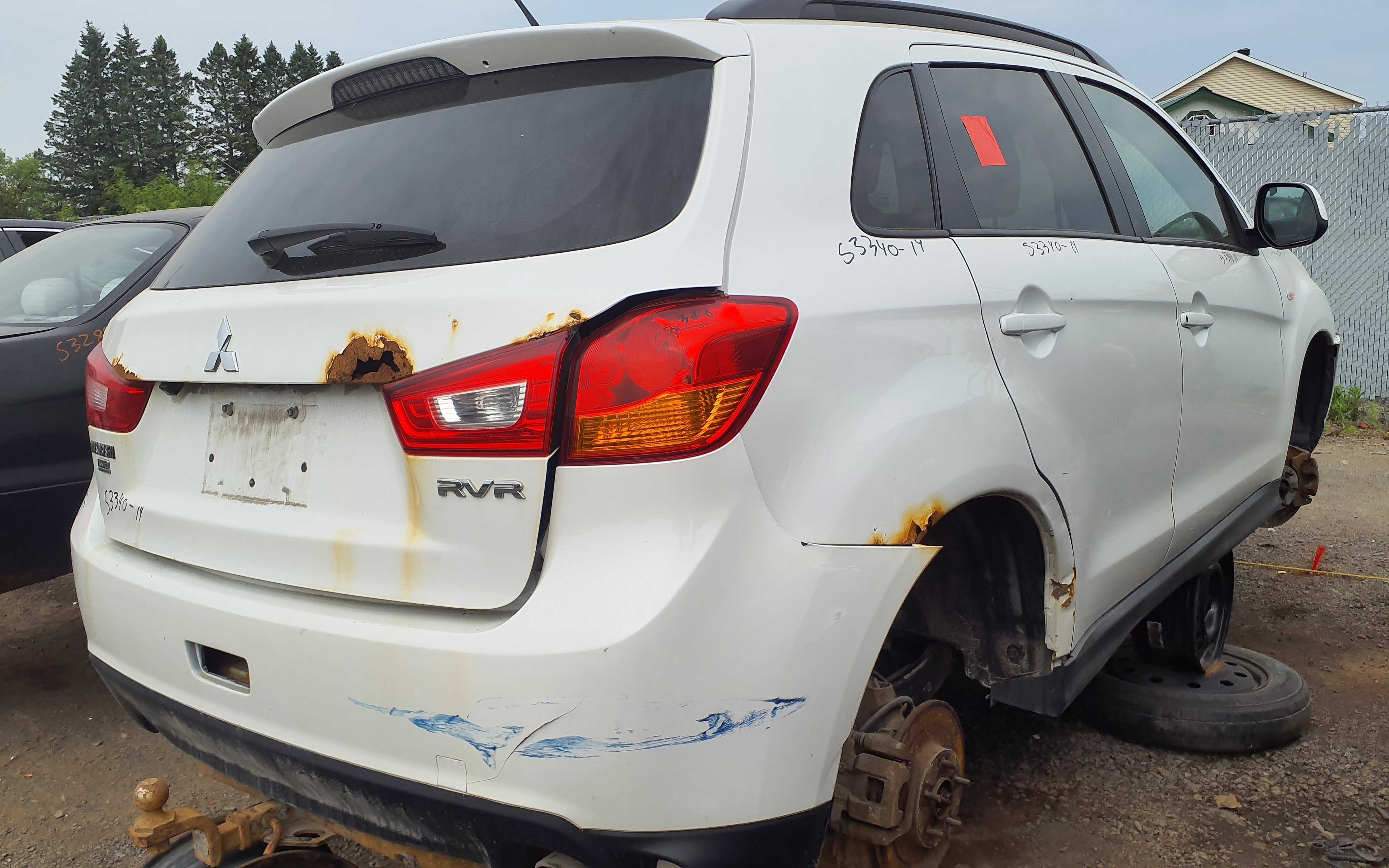 MITSUBISHI RVR 2014
