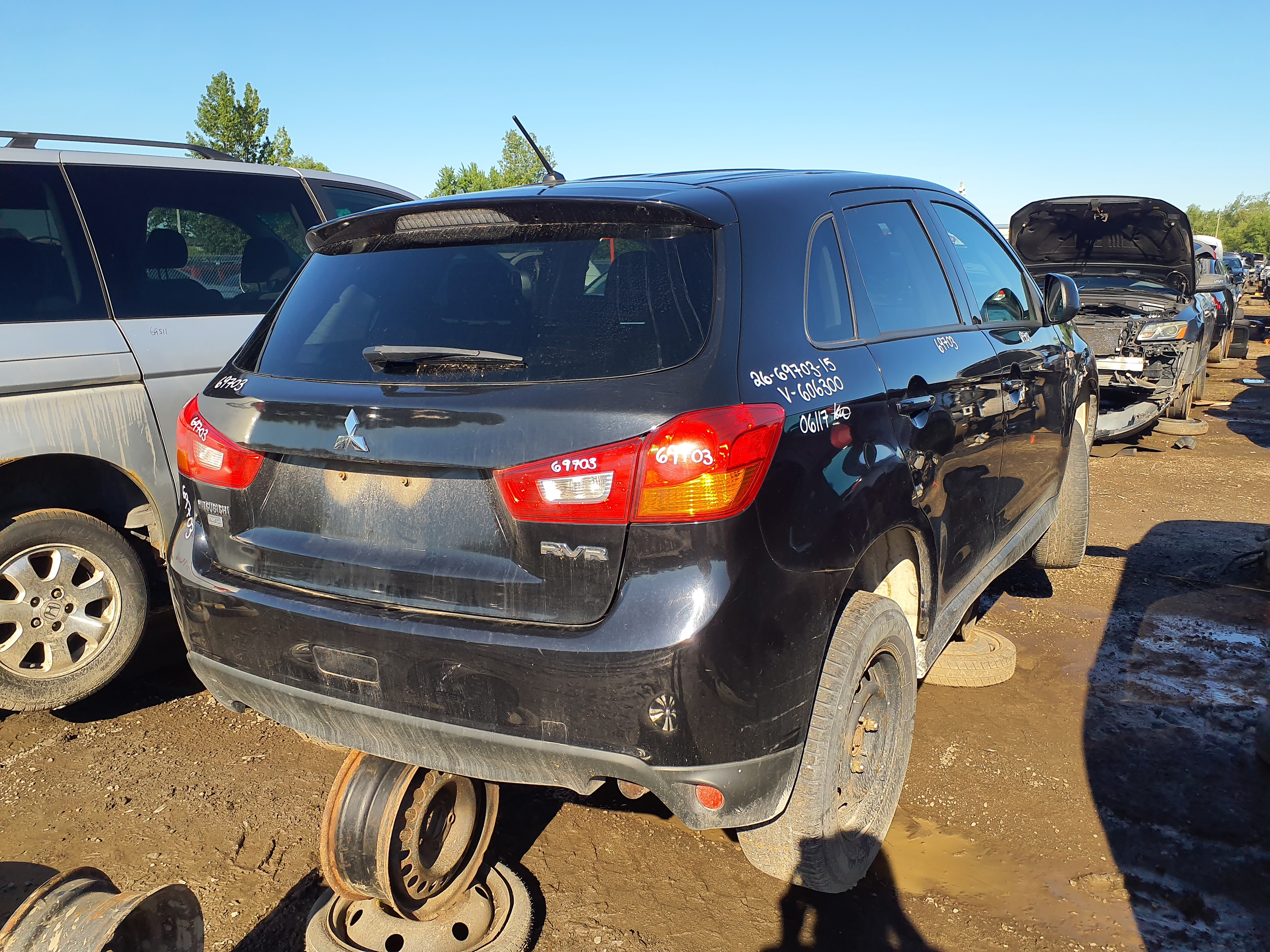 MITSUBISHI RVR 2015