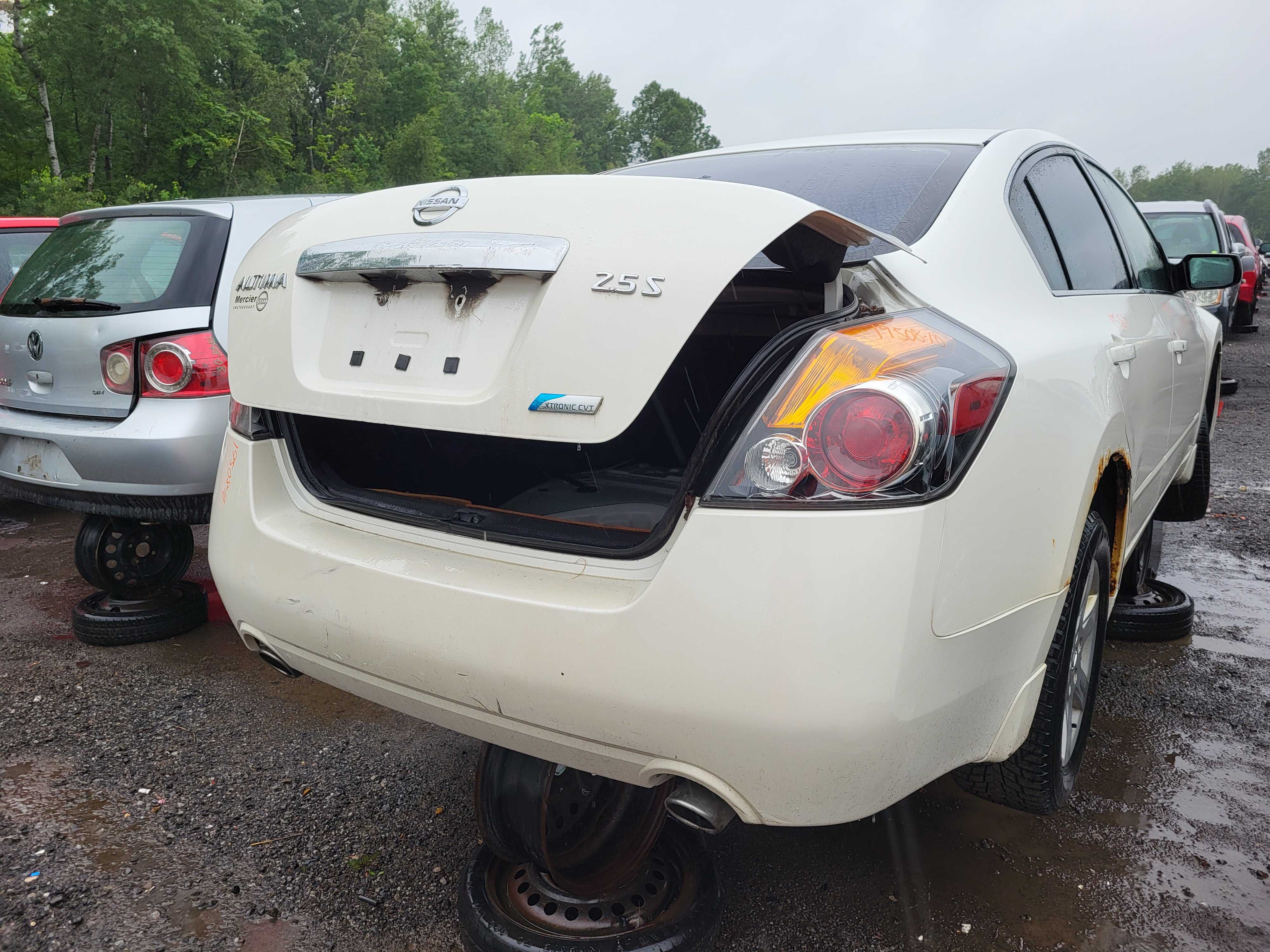 NISSAN ALTIMA 2010