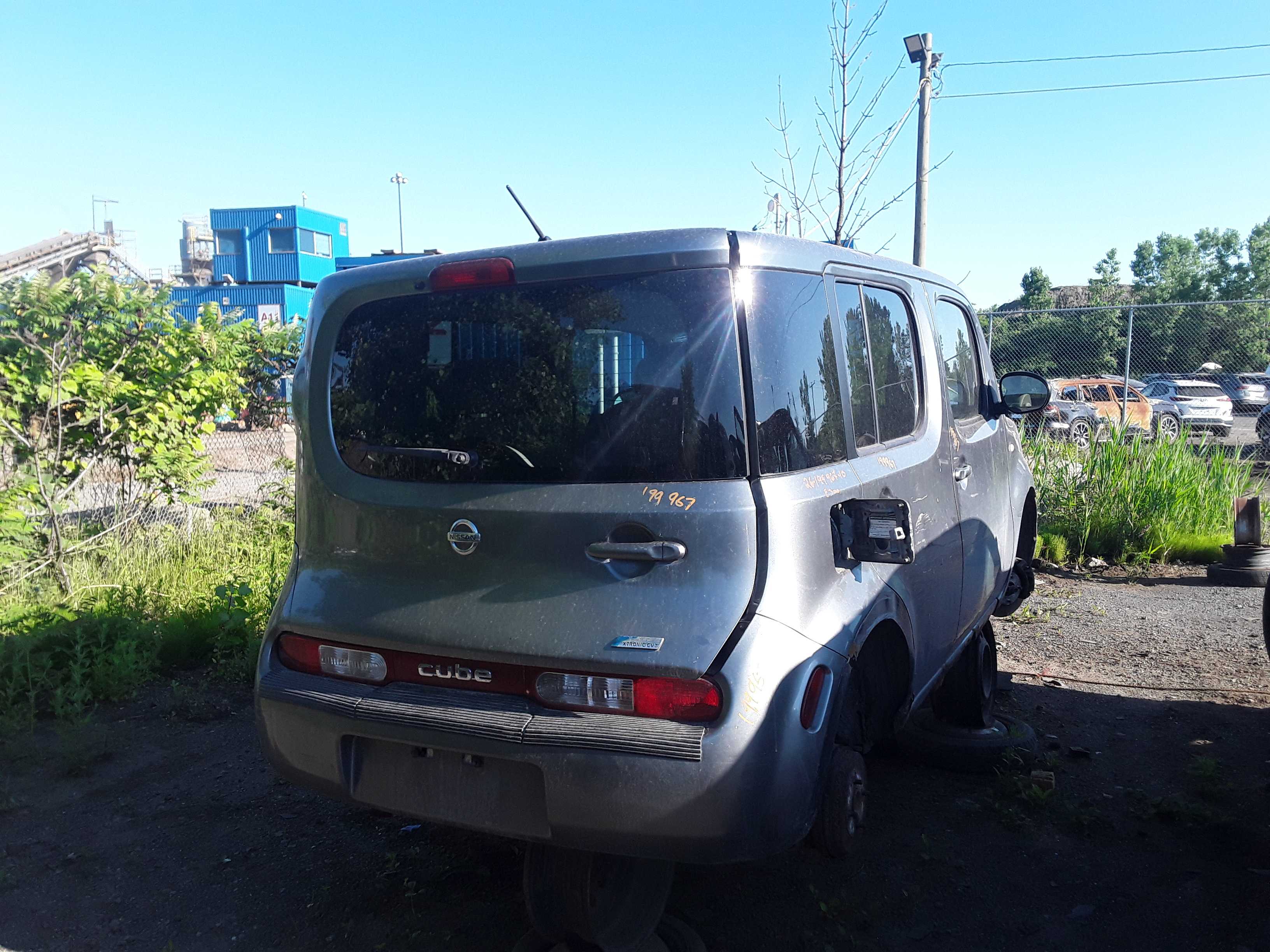 NISSAN CUBE 2010