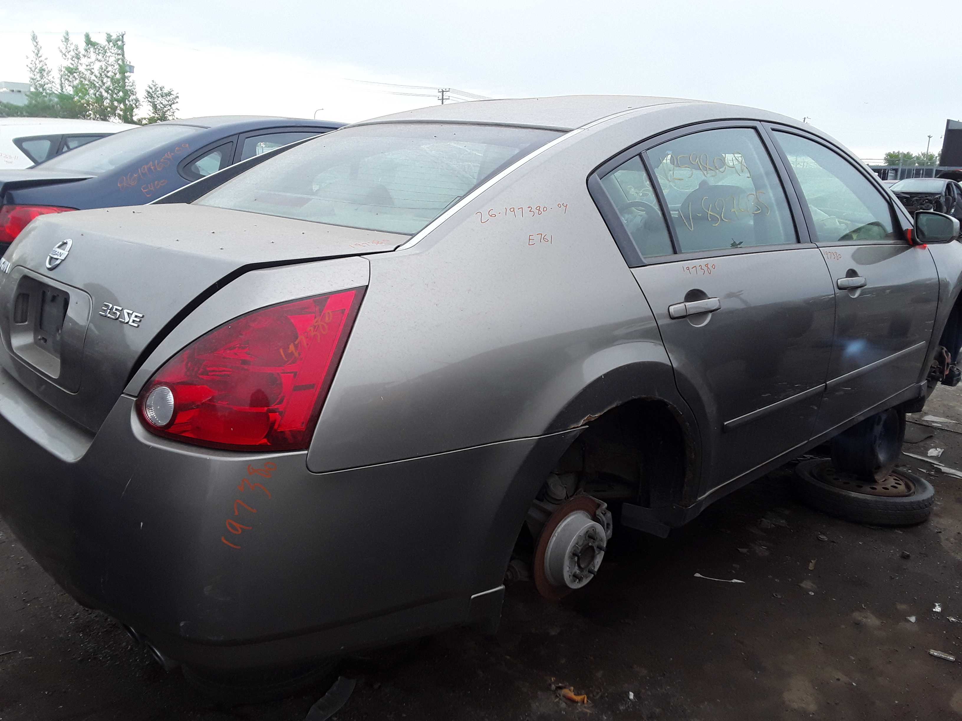 NISSAN MAXIMA 2004