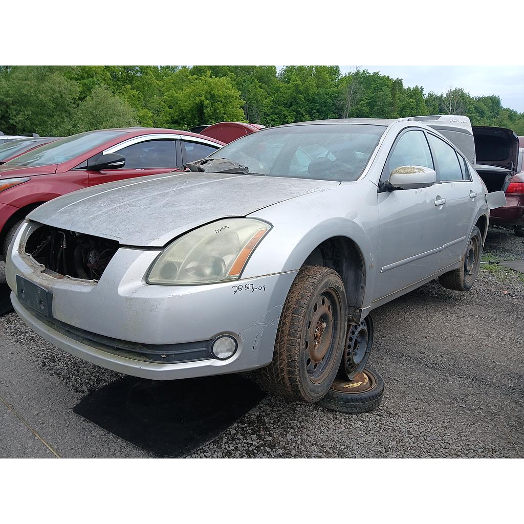 NISSAN MAXIMA 2004