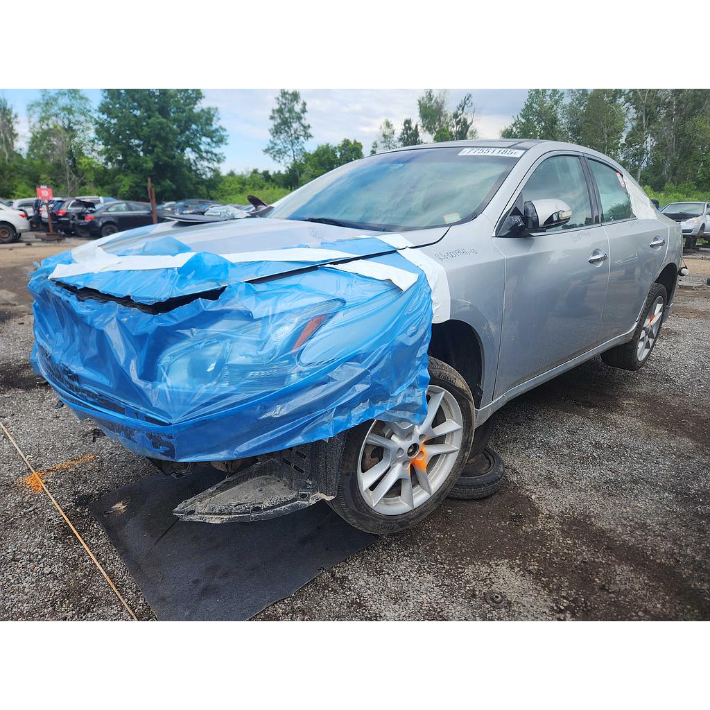NISSAN MAXIMA 2010
