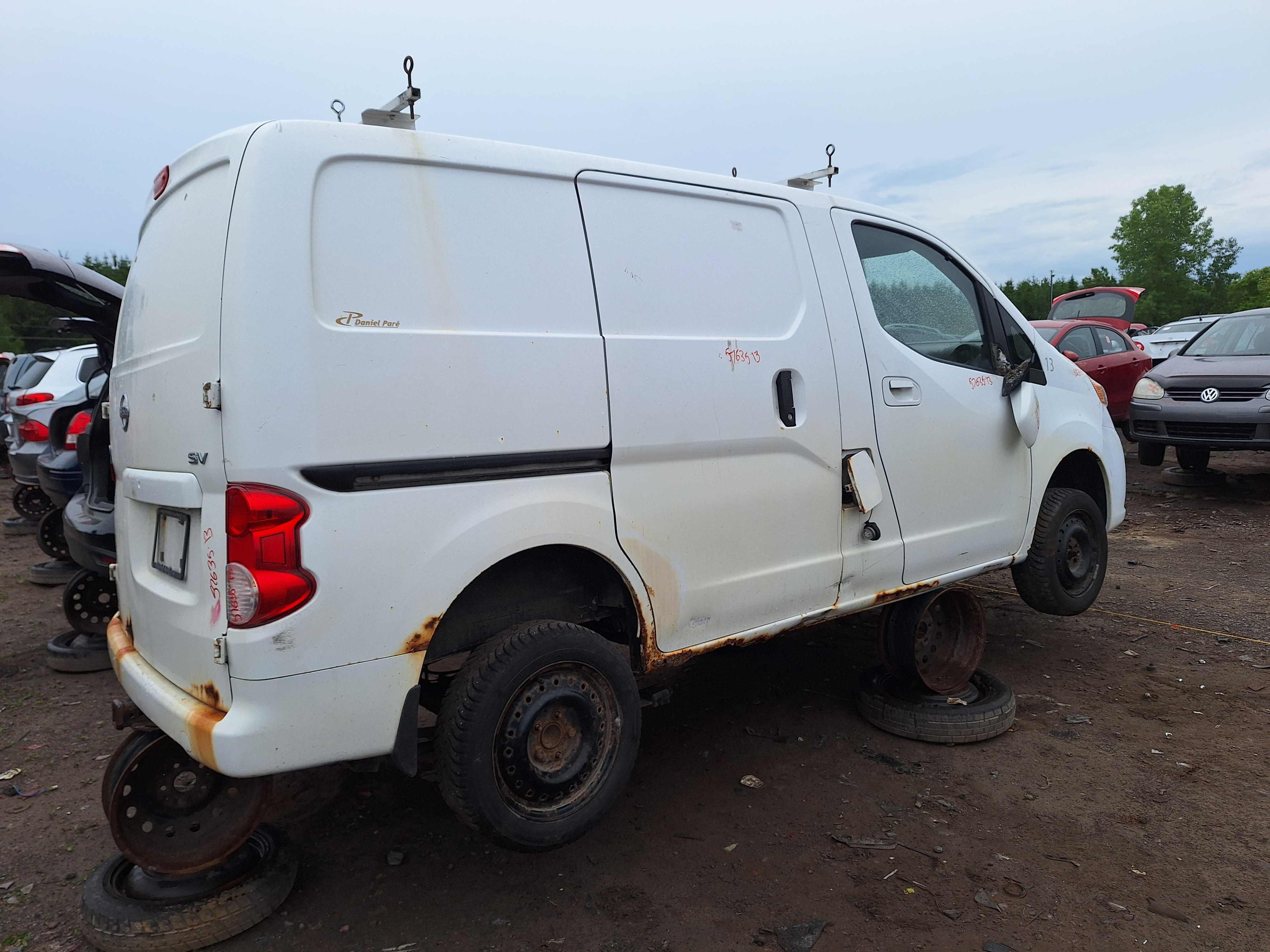 NISSAN NV 2013