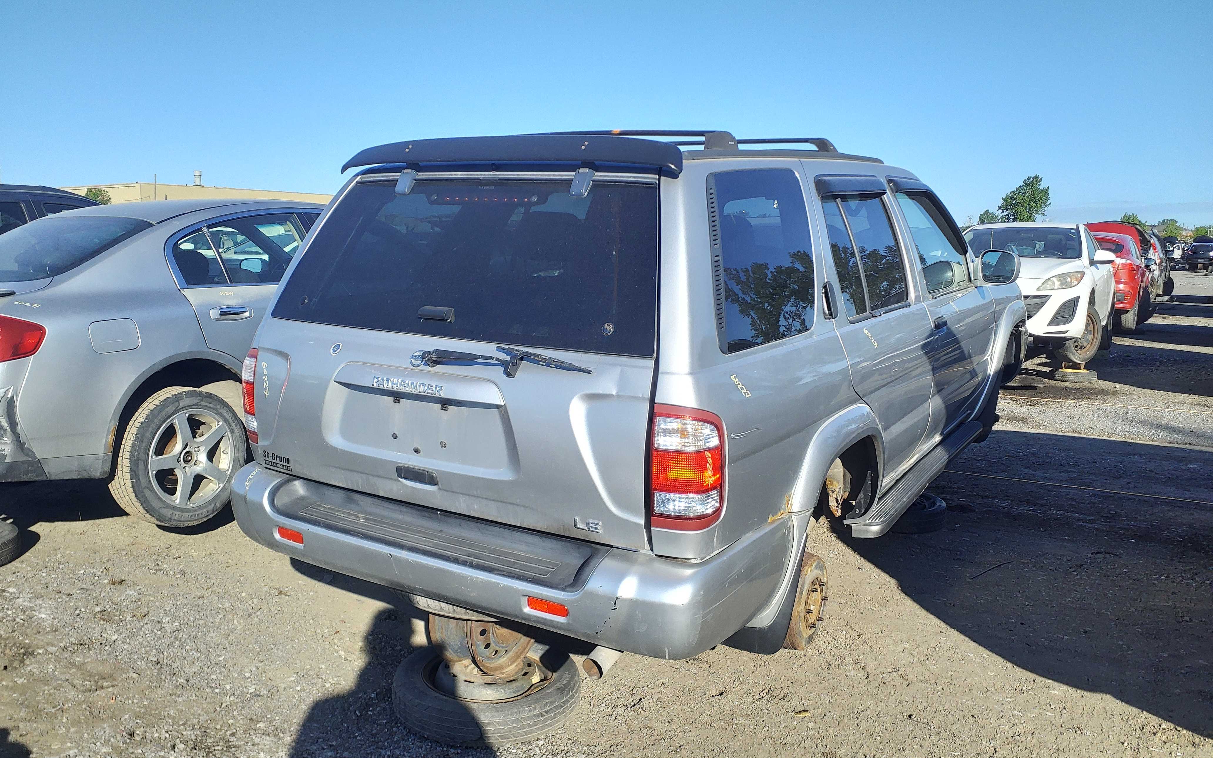 NISSAN PATHFINDER 2002