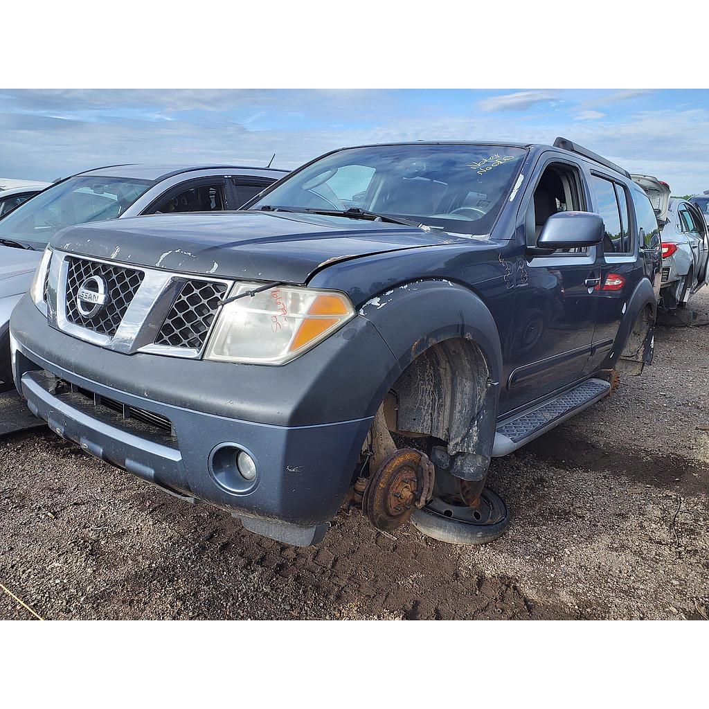 NISSAN PATHFINDER 2005