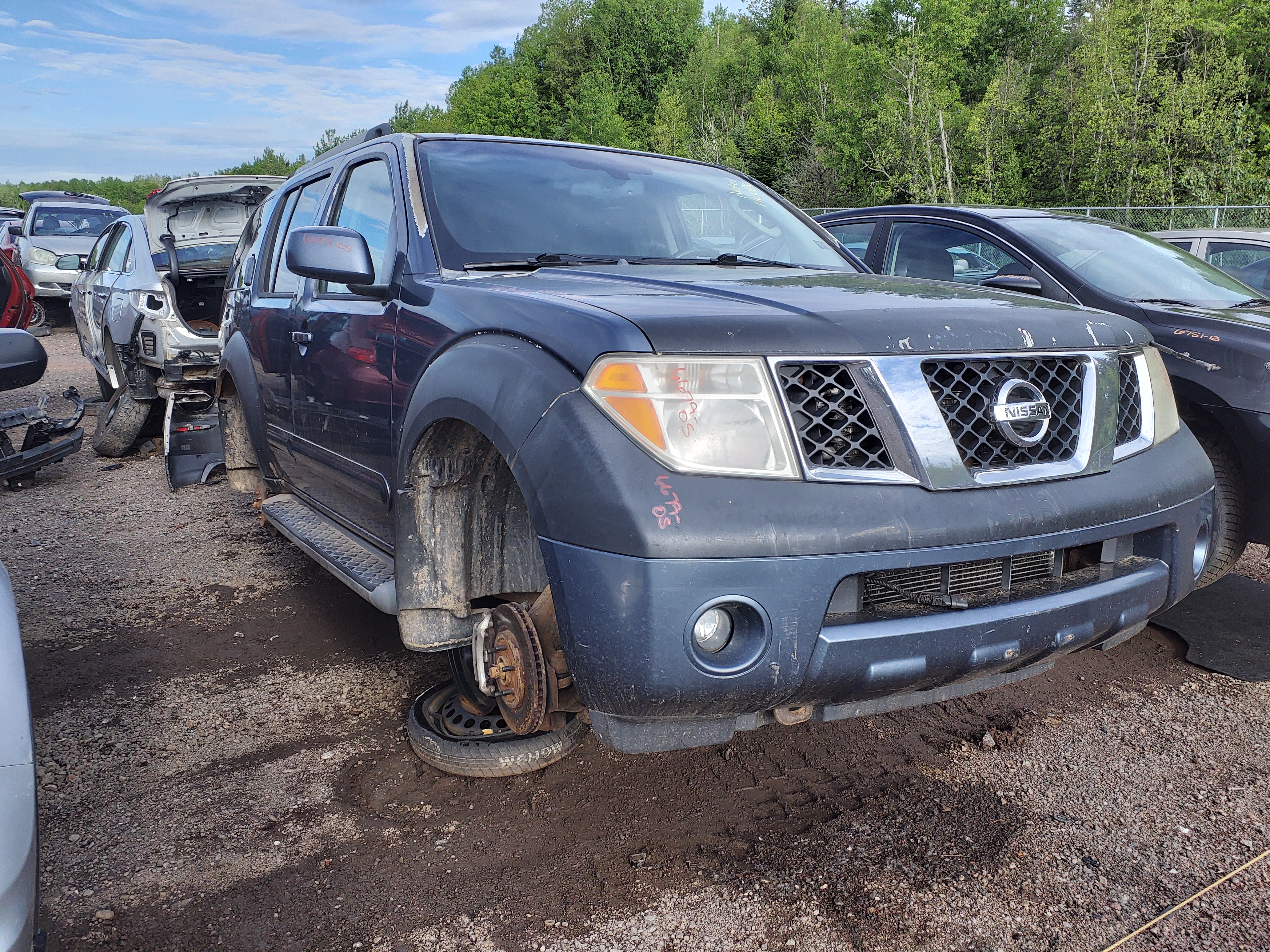 NISSAN PATHFINDER 2005