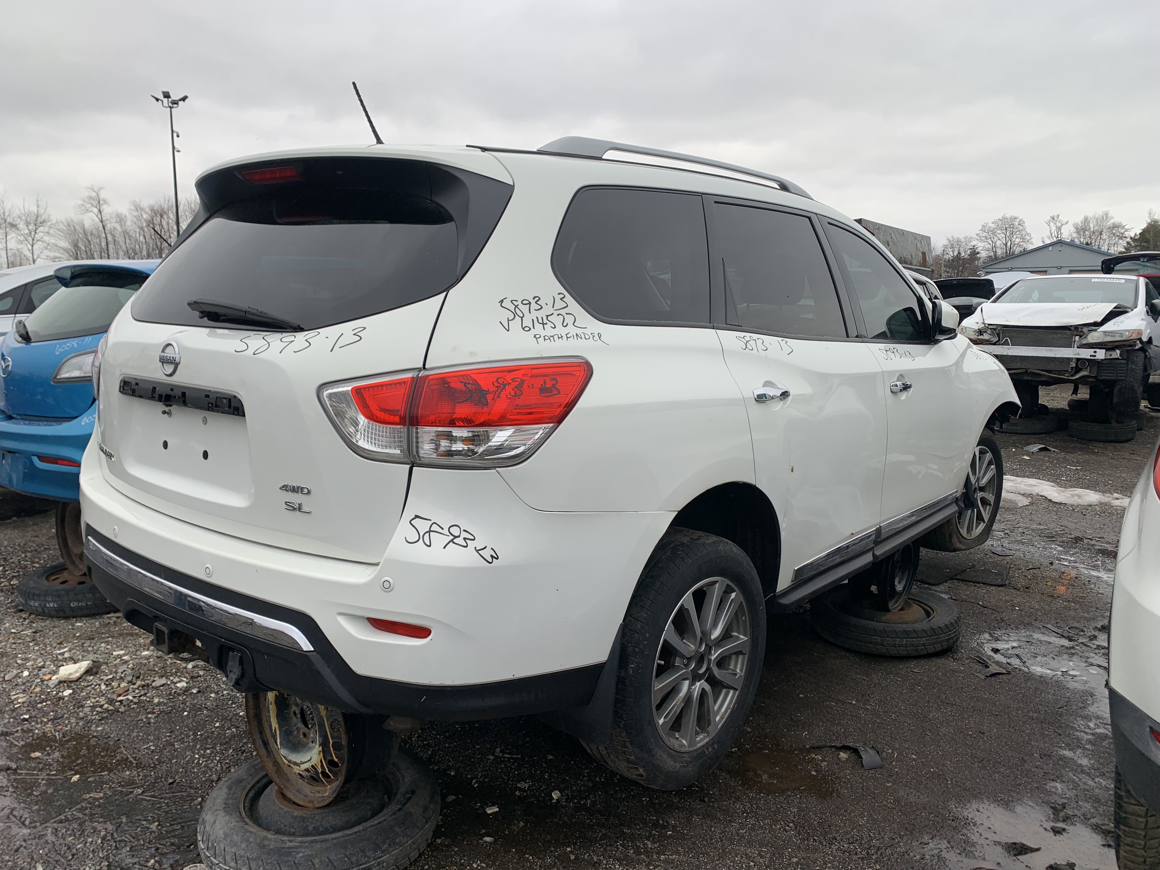 NISSAN PATHFINDER 2013