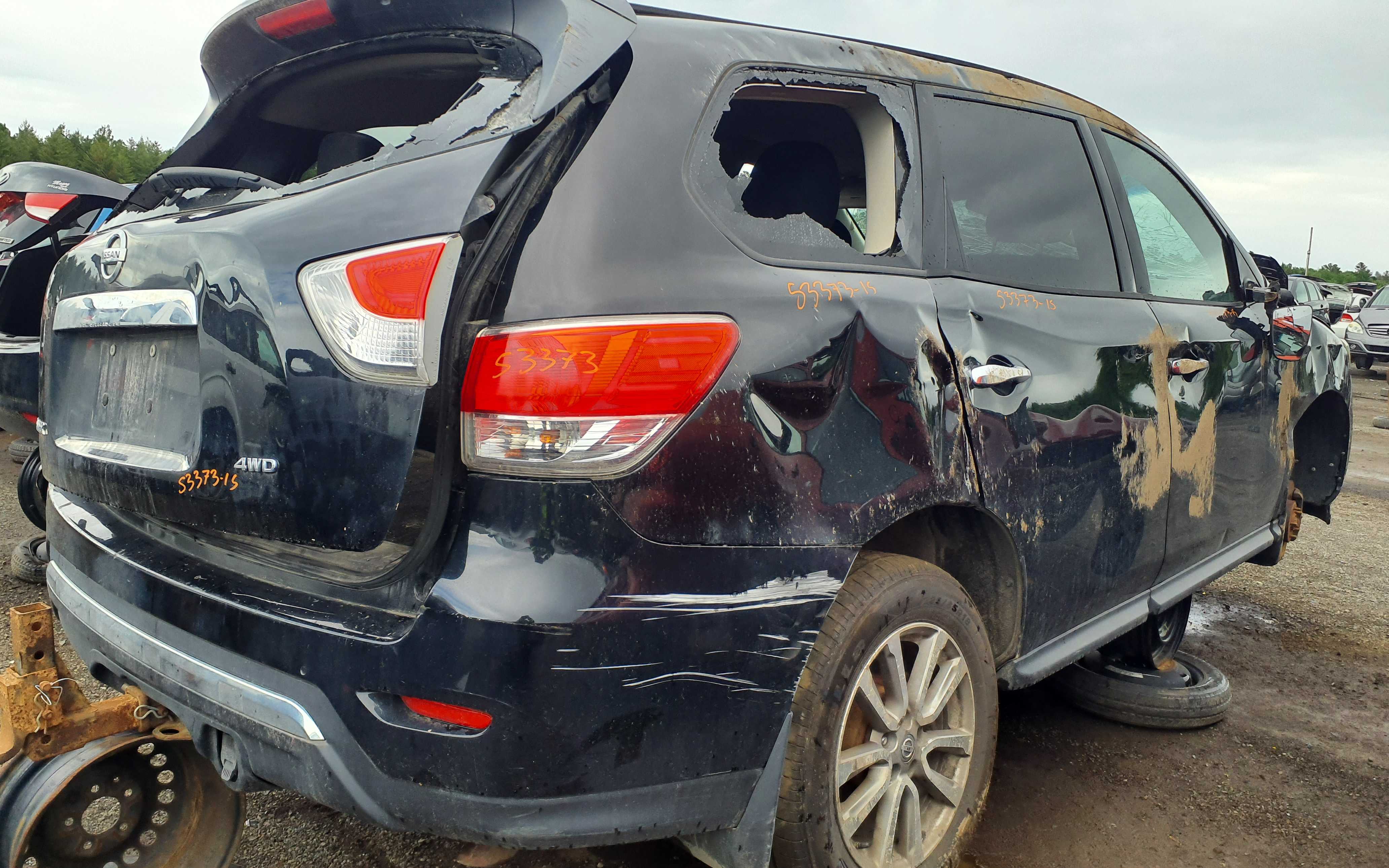 NISSAN PATHFINDER 2015