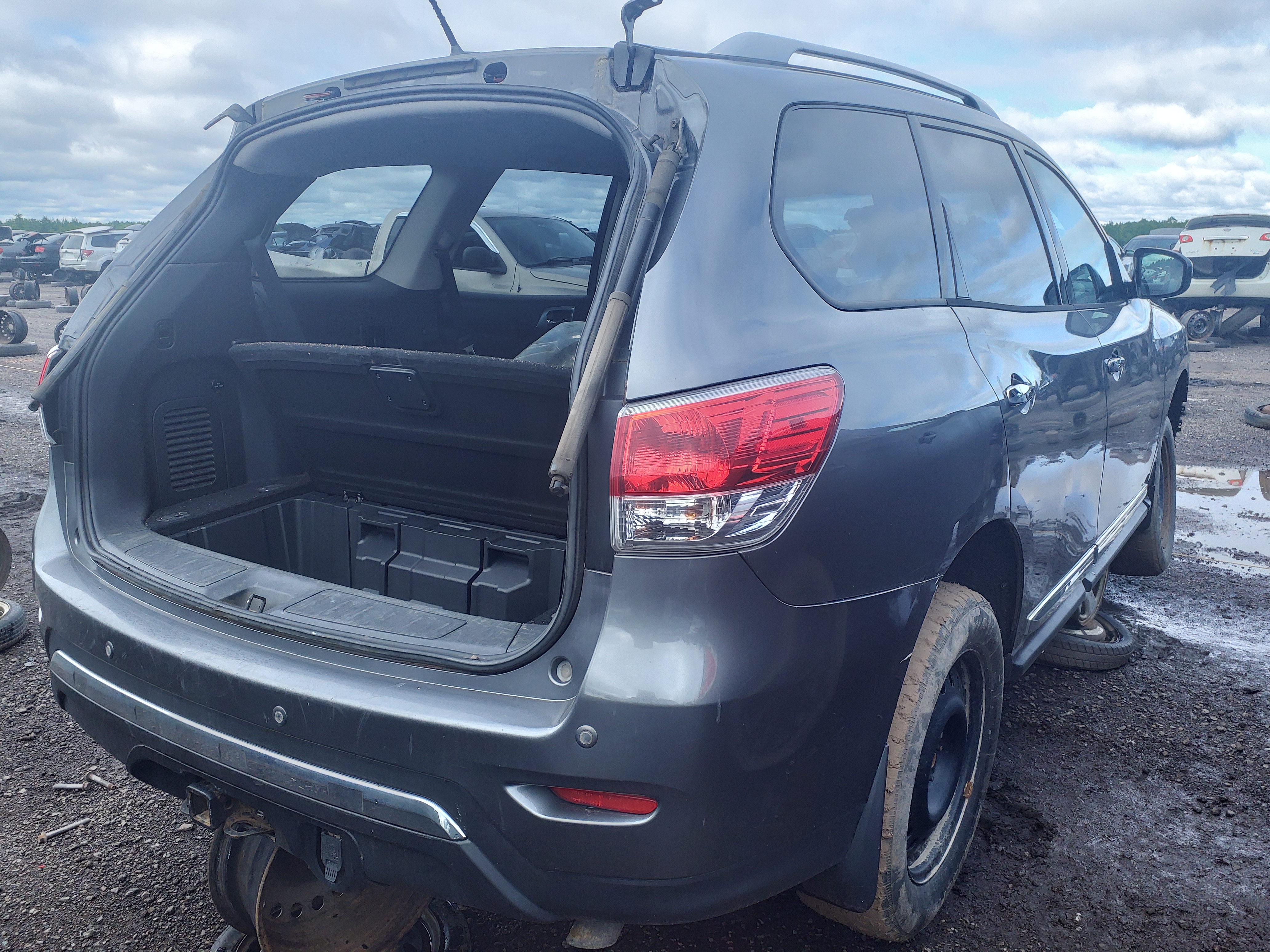 NISSAN PATHFINDER 2016