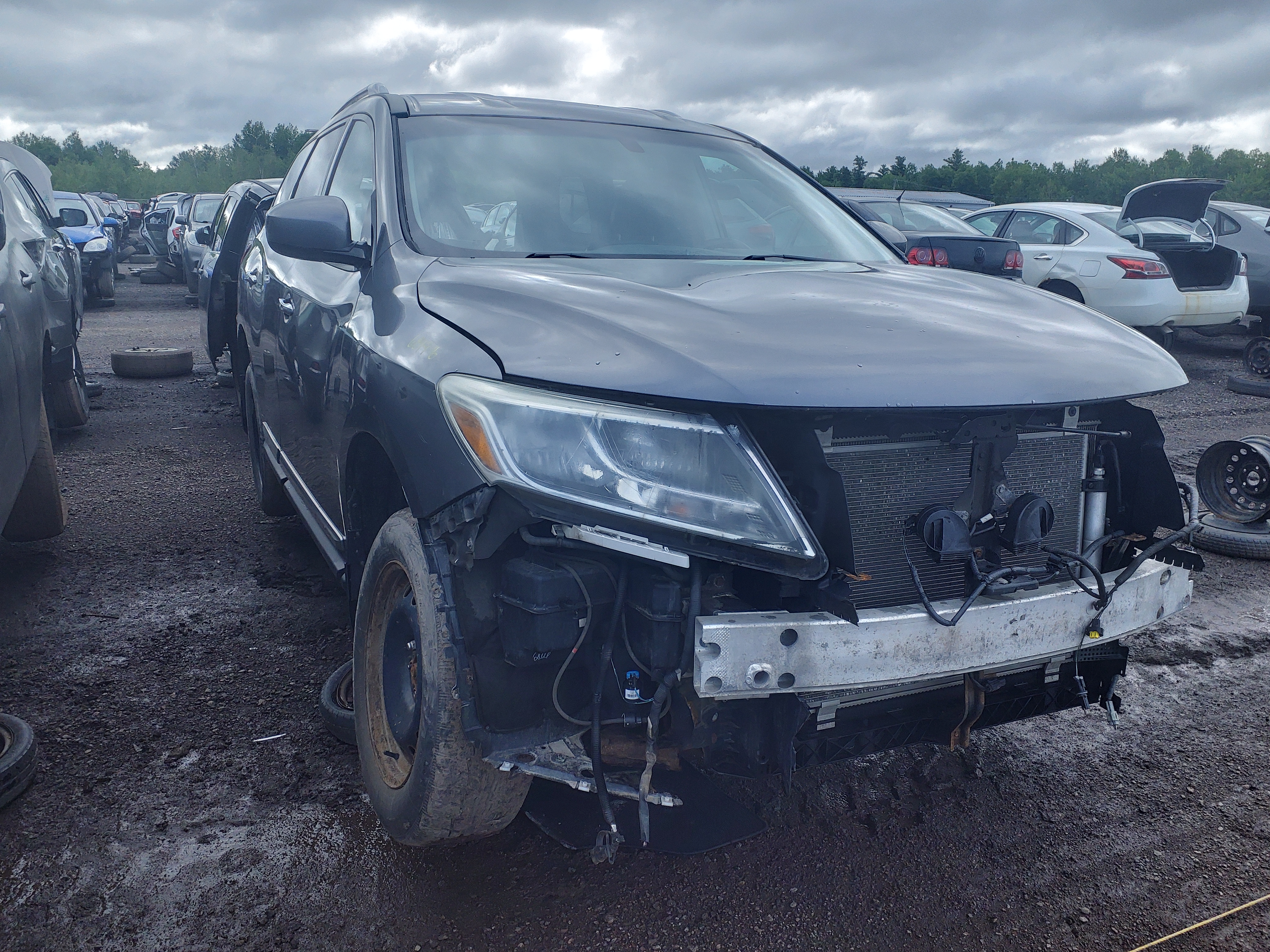 NISSAN PATHFINDER 2016