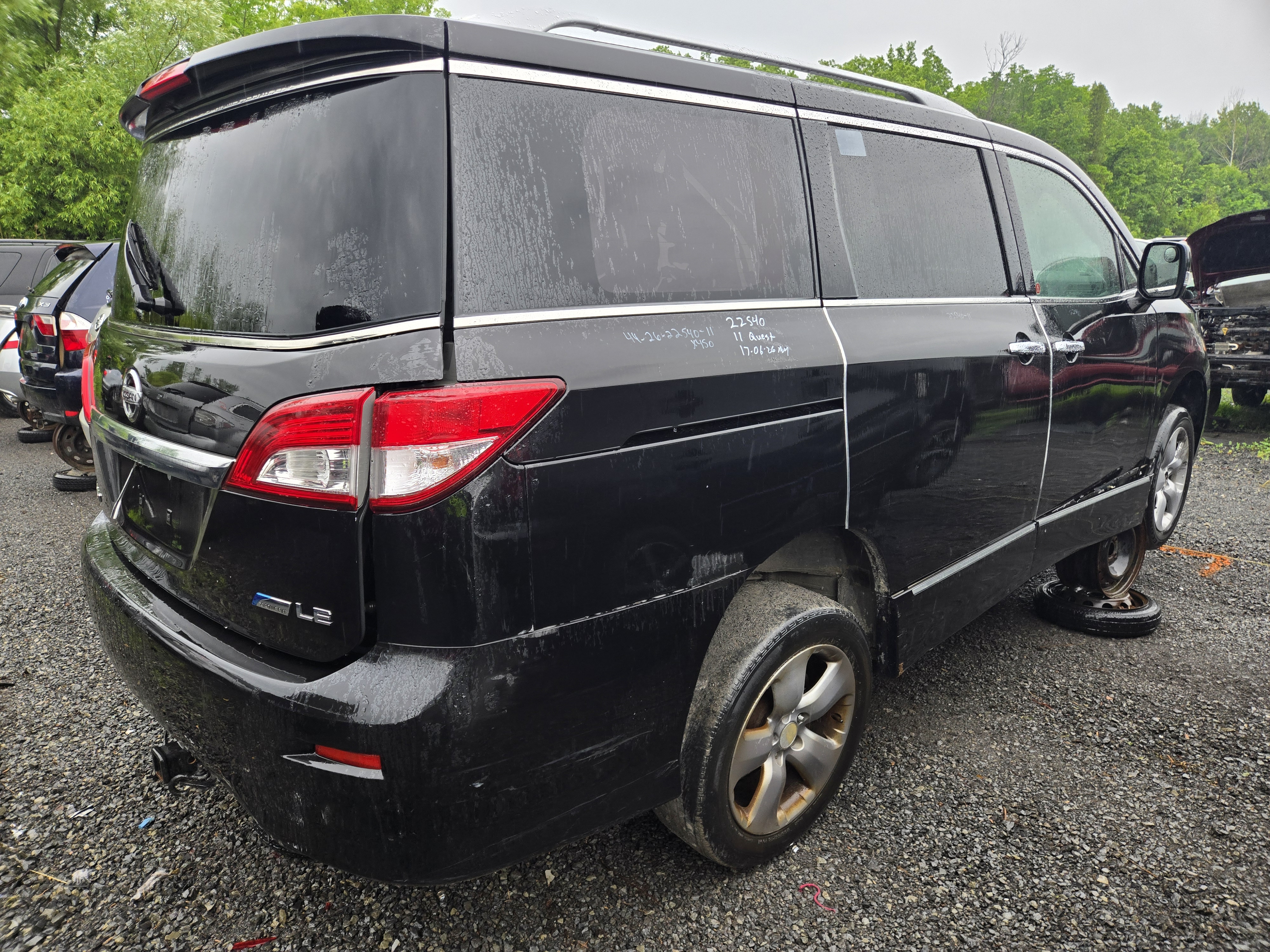 NISSAN QUEST 2011