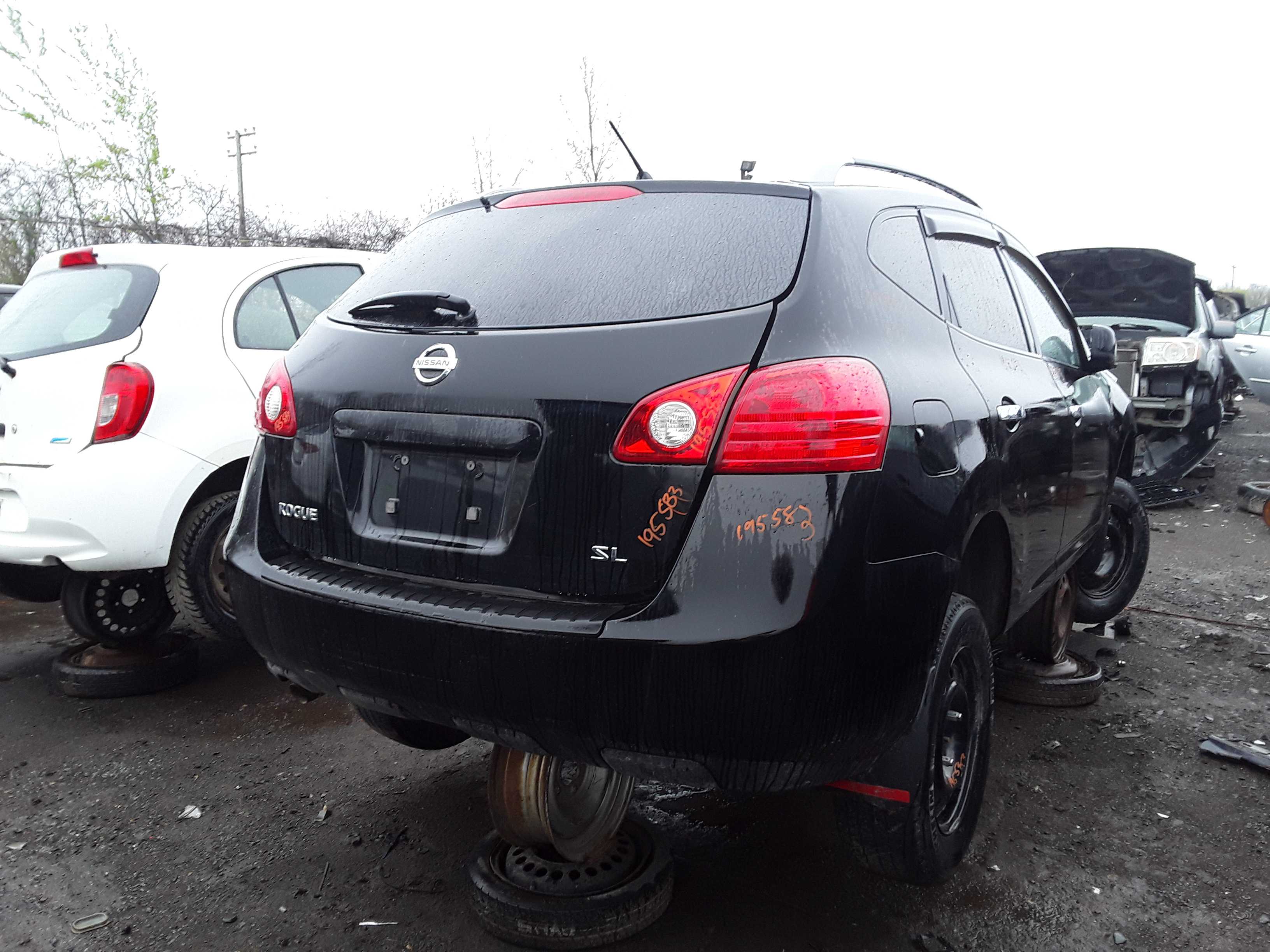 NISSAN ROGUE 2010