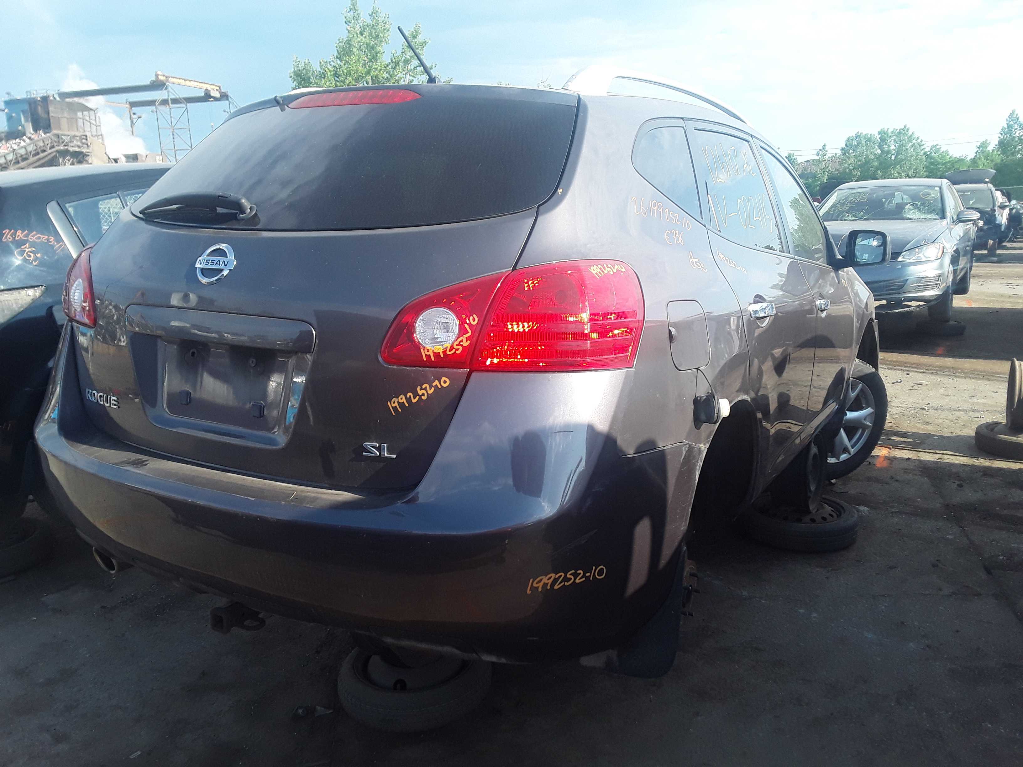 NISSAN ROGUE 2010