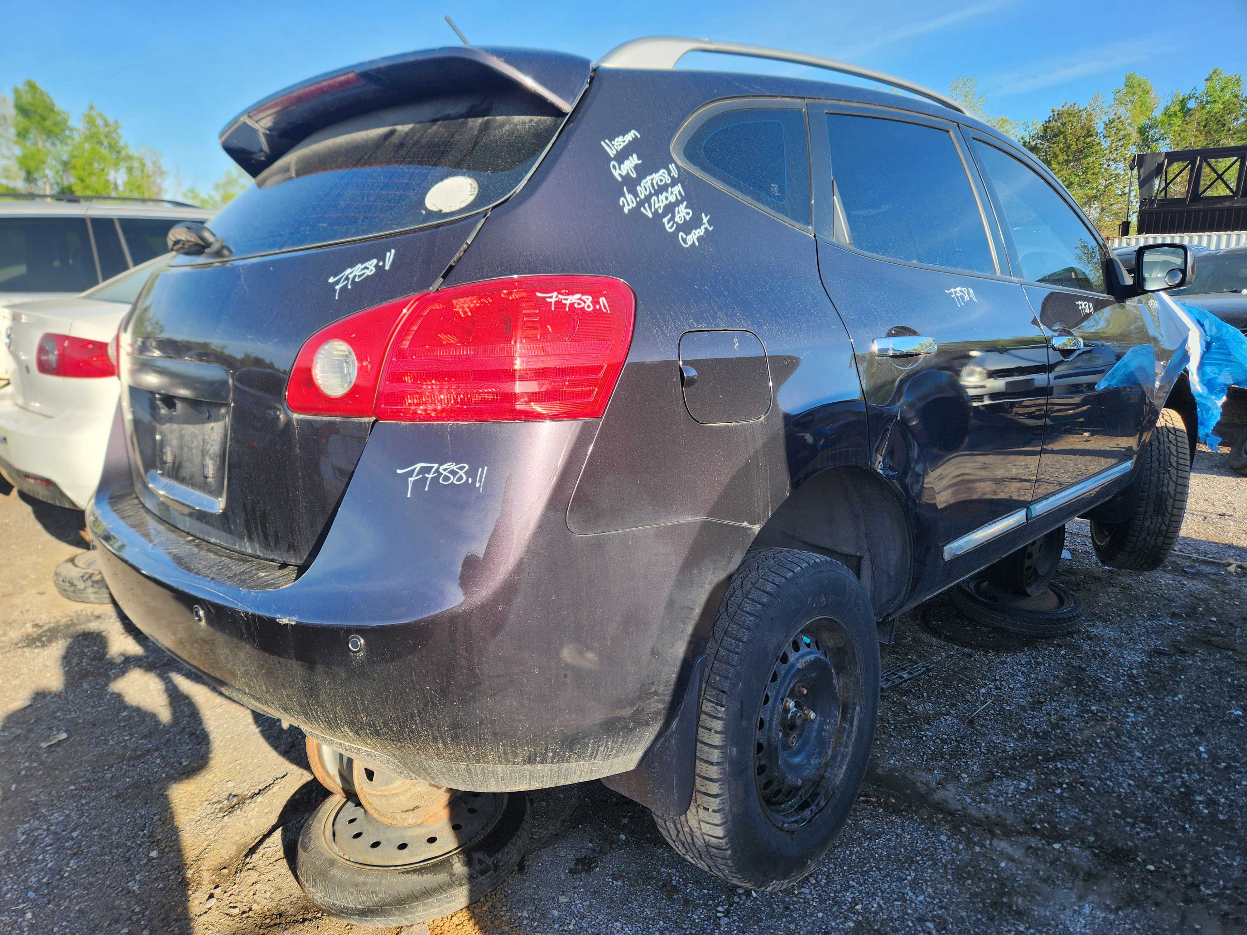 NISSAN ROGUE 2011
