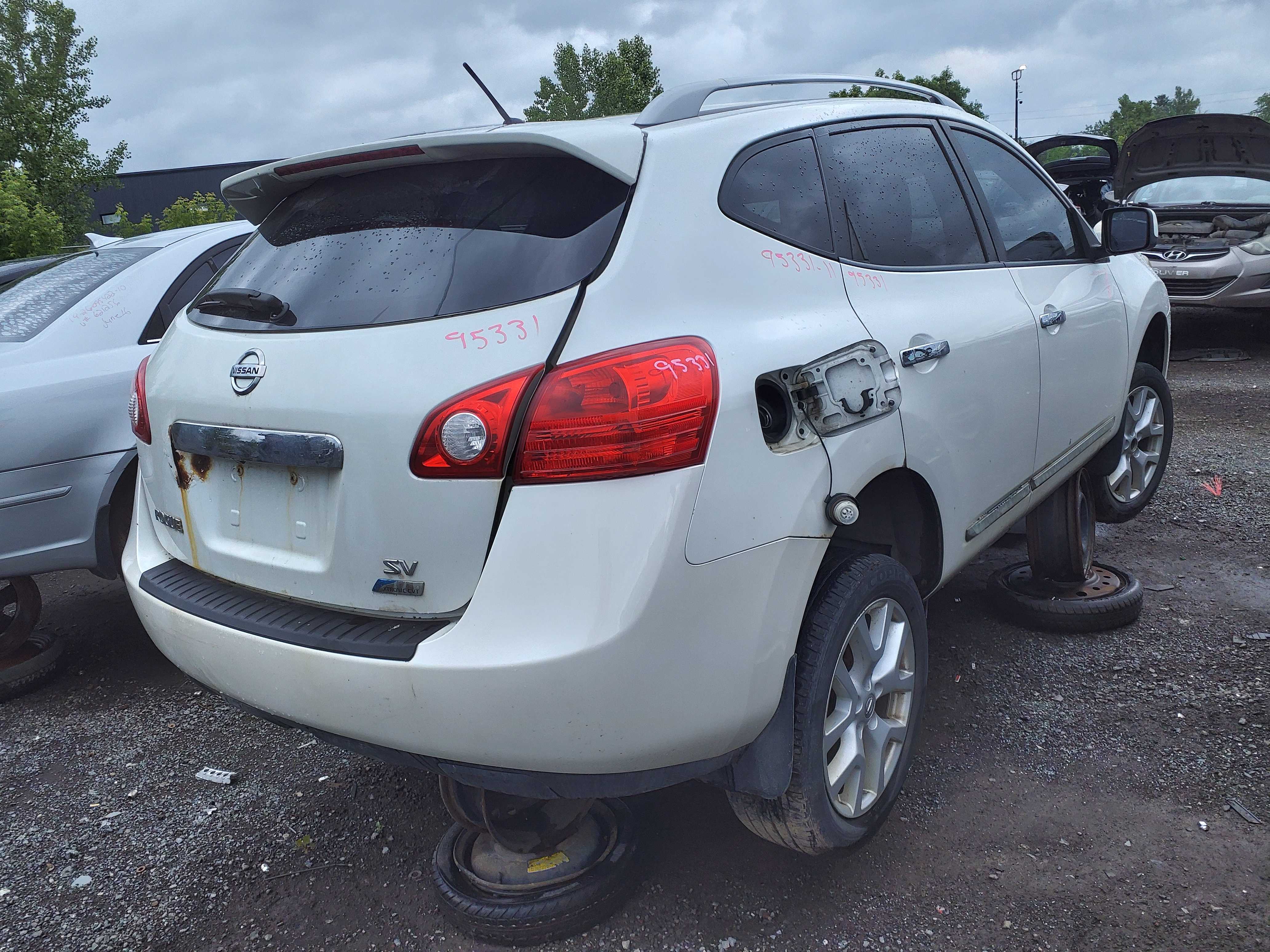 NISSAN ROGUE 2011